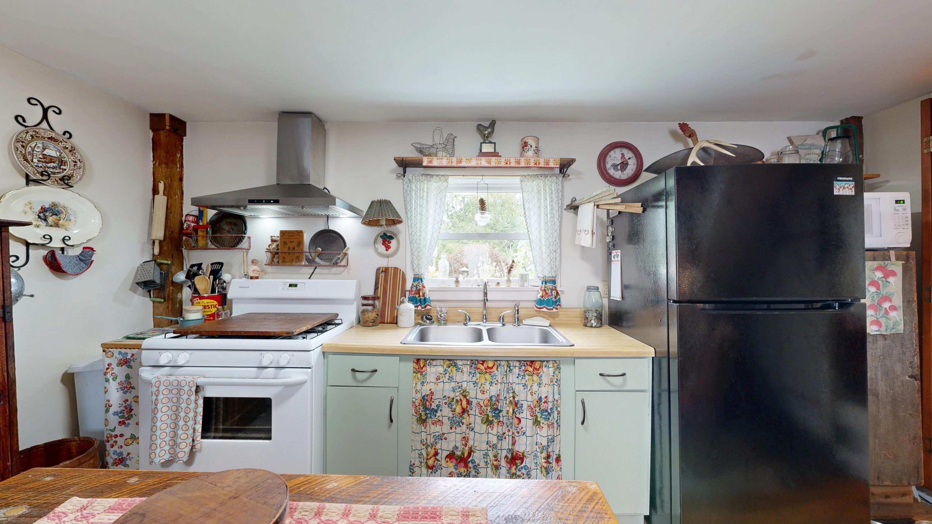 main property photo 48