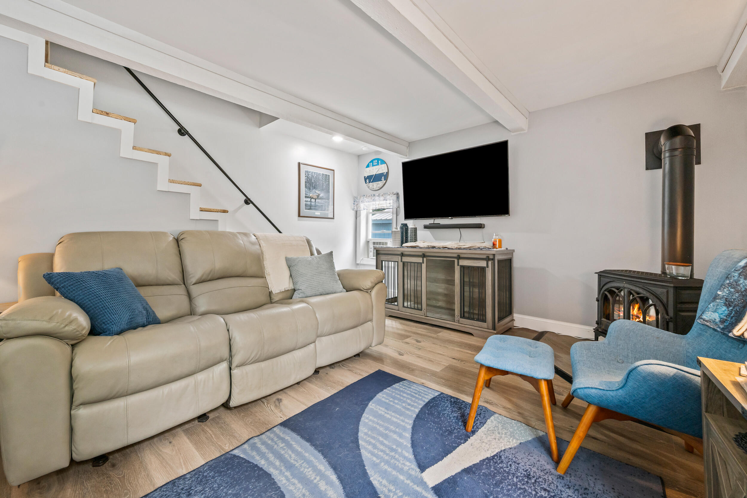 main property photo 25
