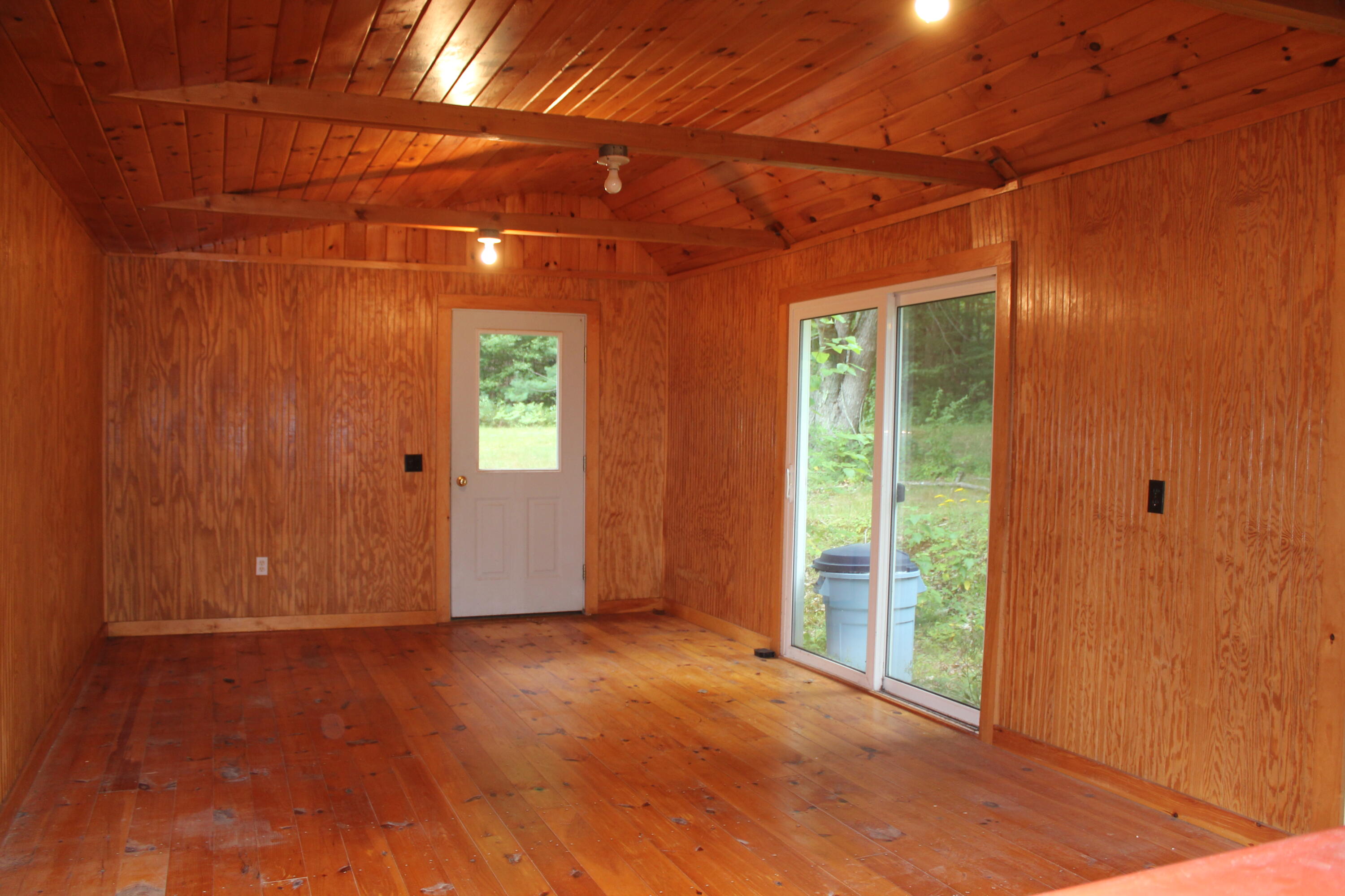 main property photo 41