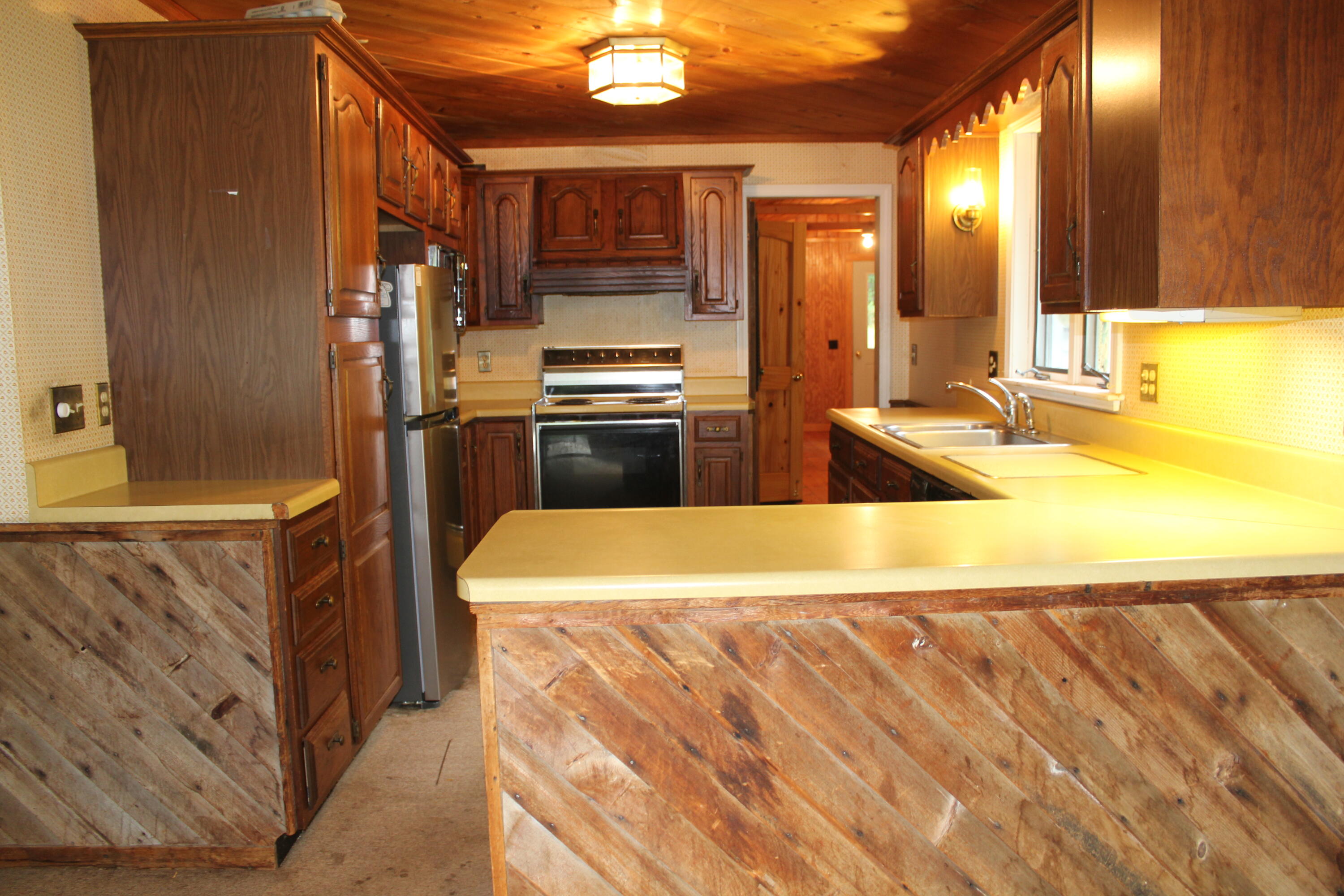 main property photo 45