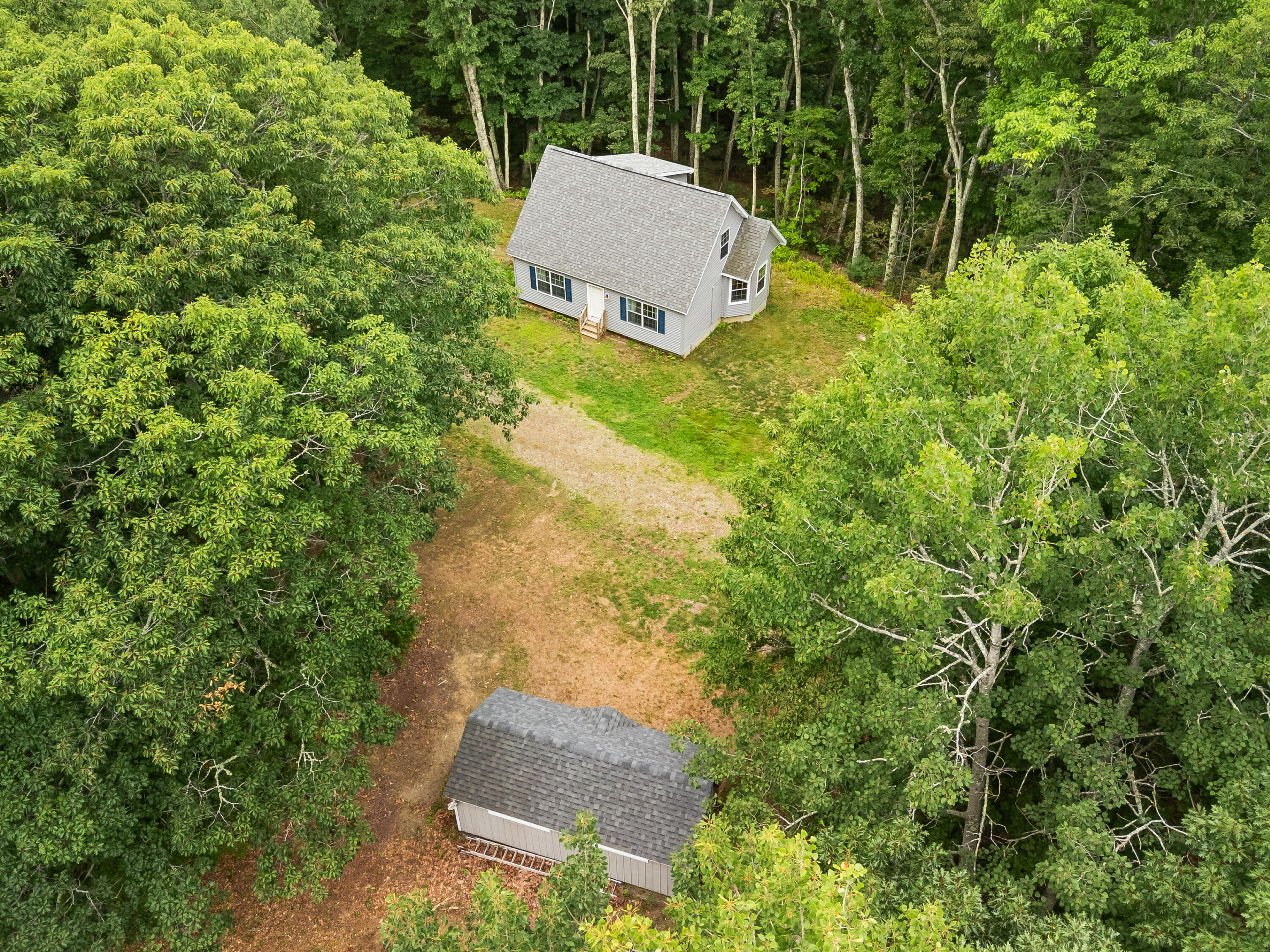 main property photo 9