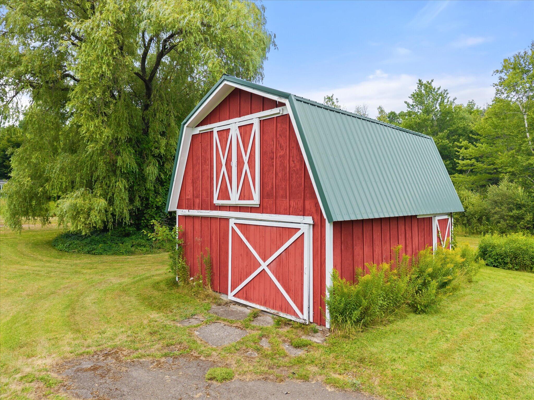 main property photo 43
