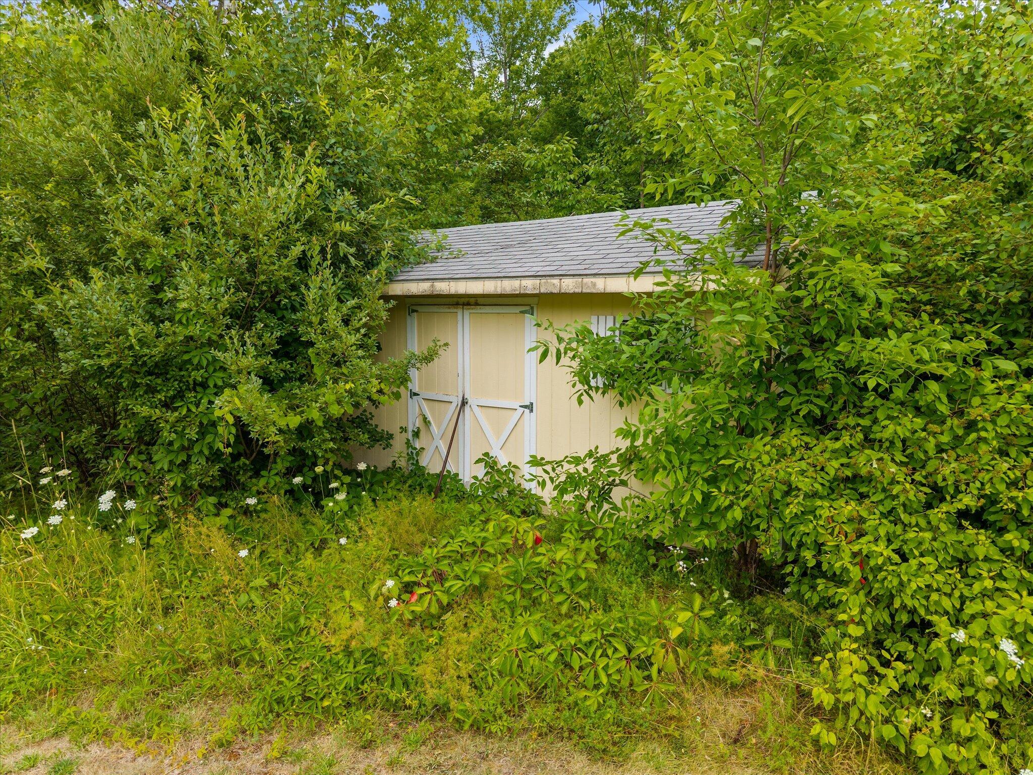 main property photo 45