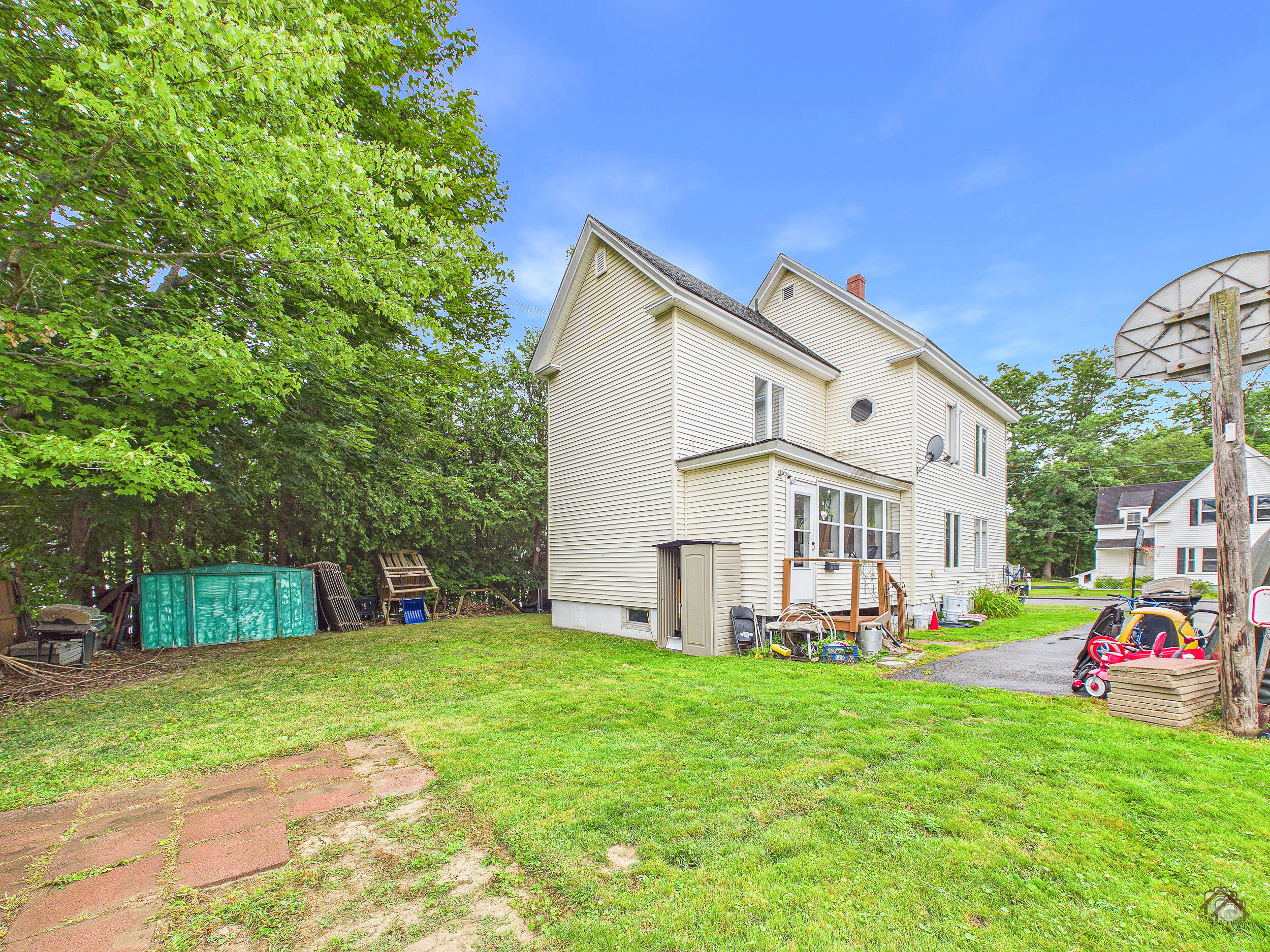 main property photo 29