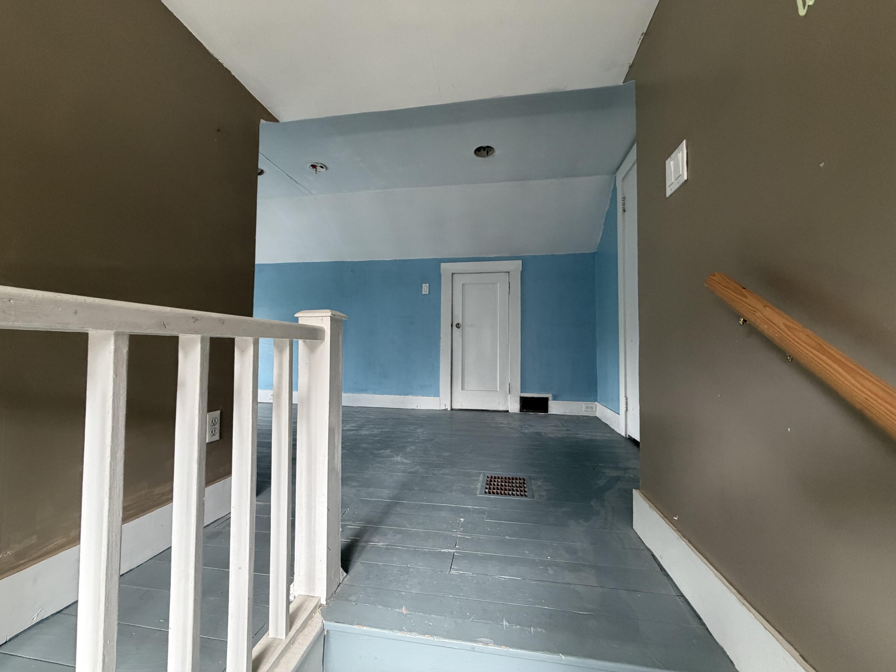 main property photo 51