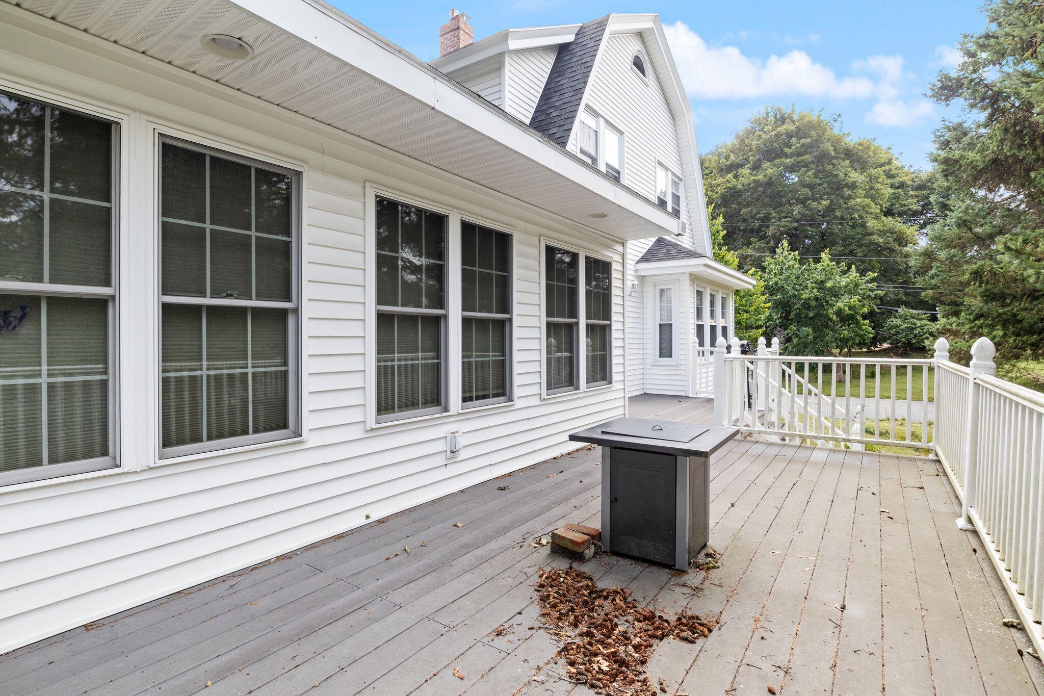 main property photo 46