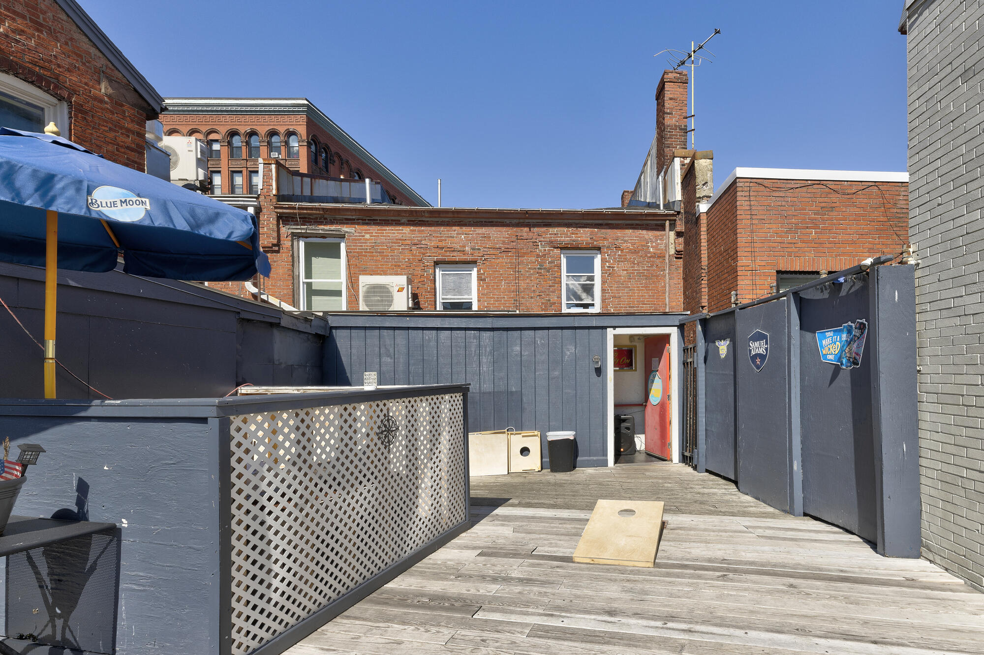 main property photo 9