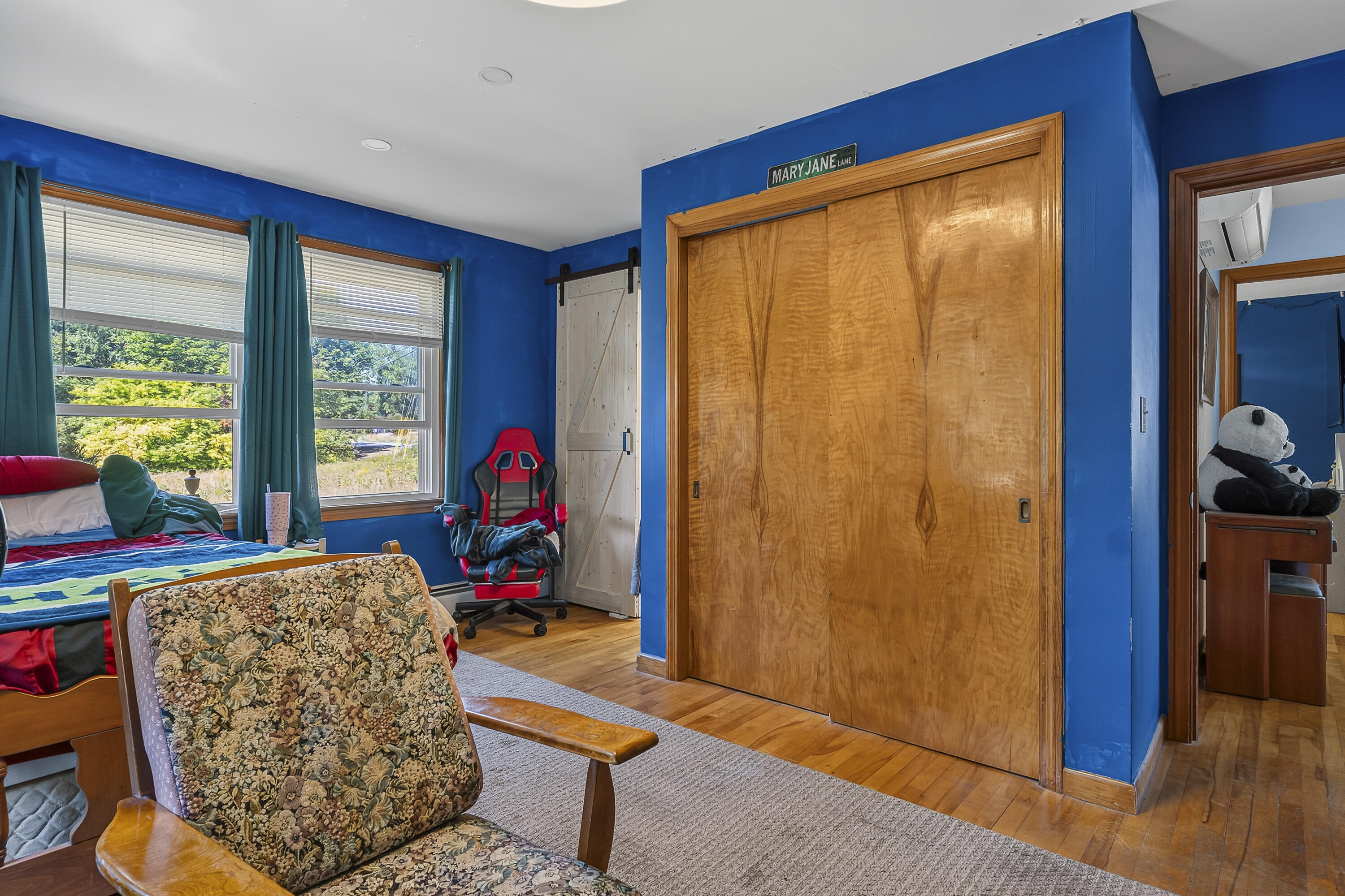 main property photo 24