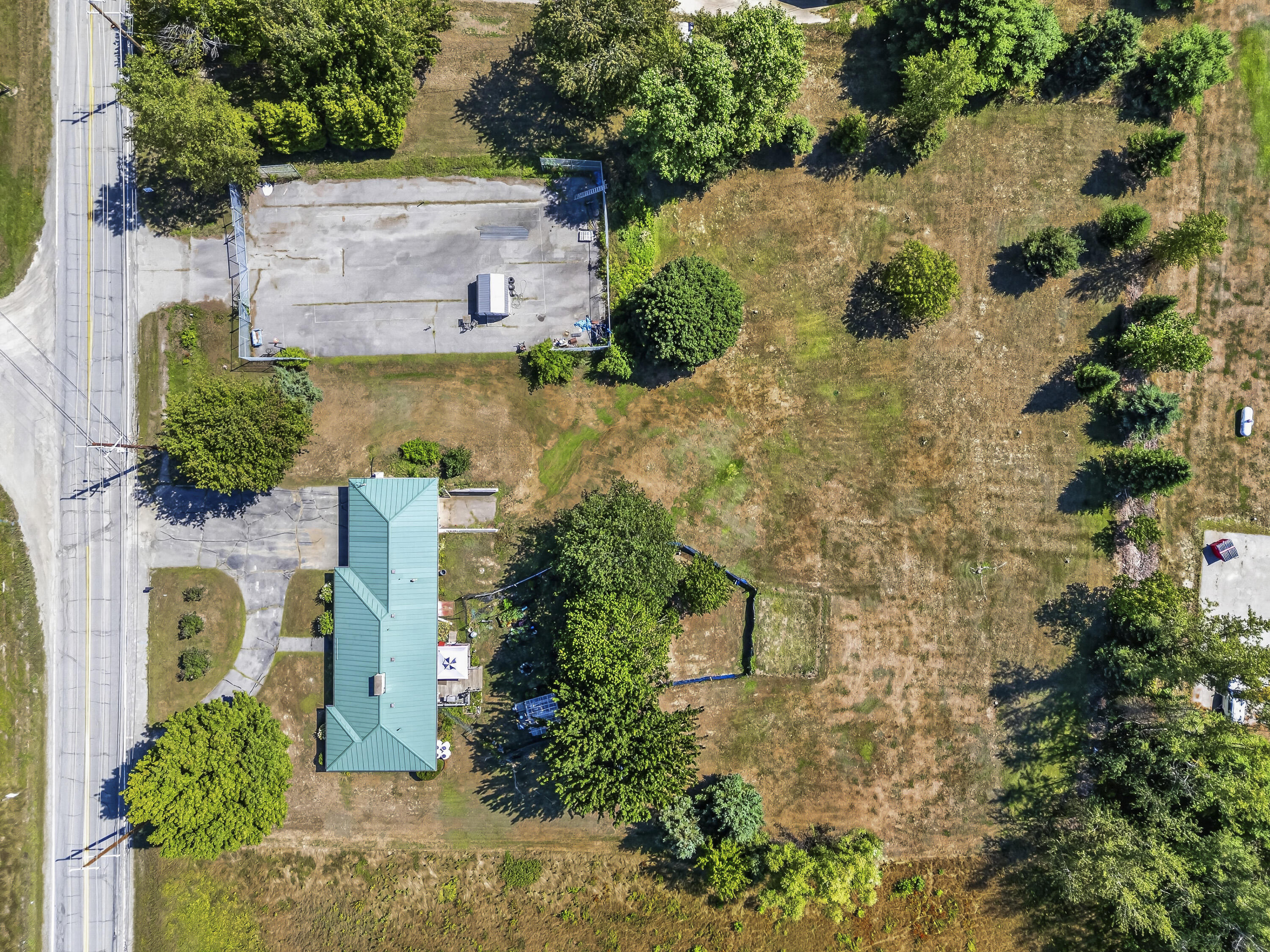 main property photo 43