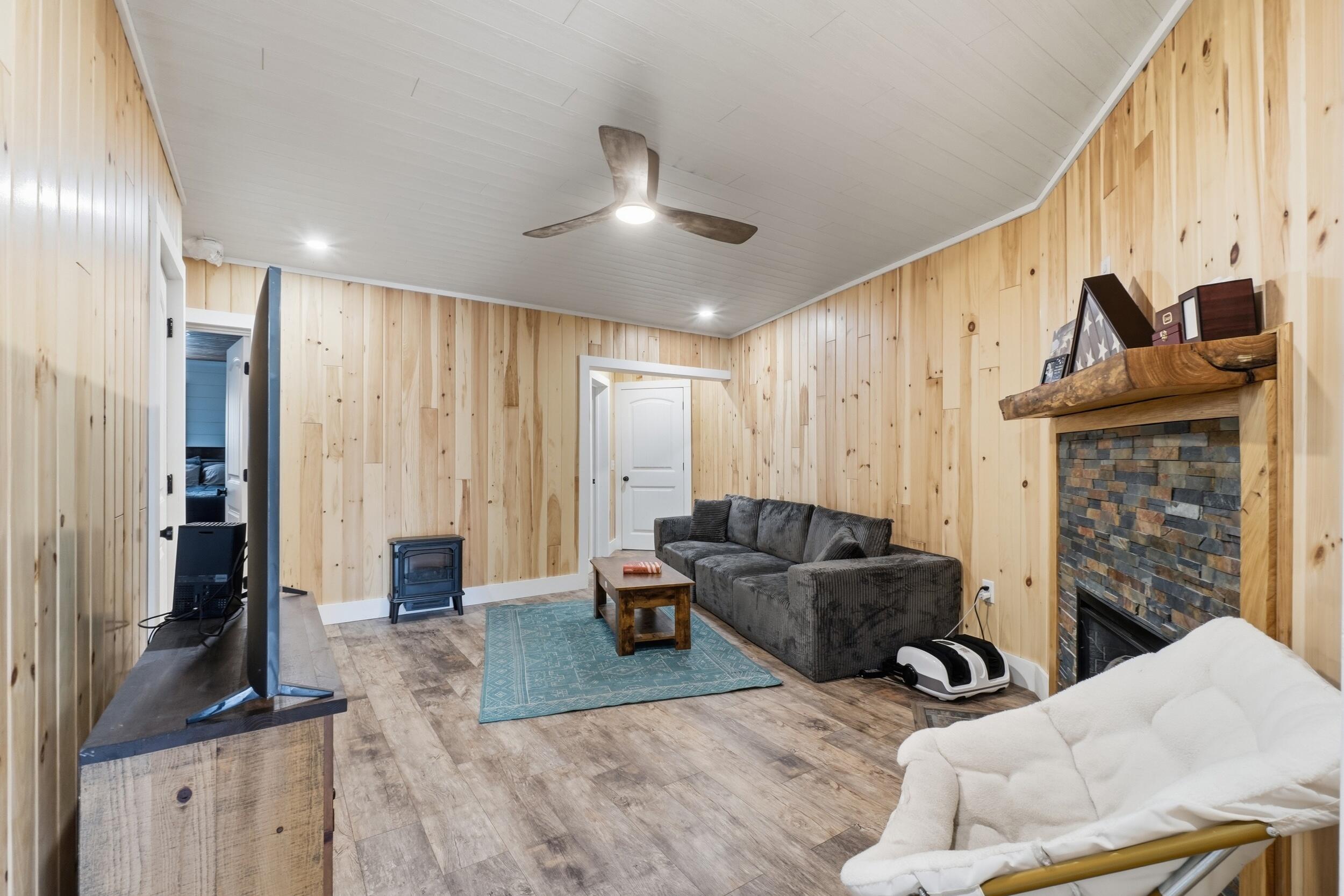 main property photo 64