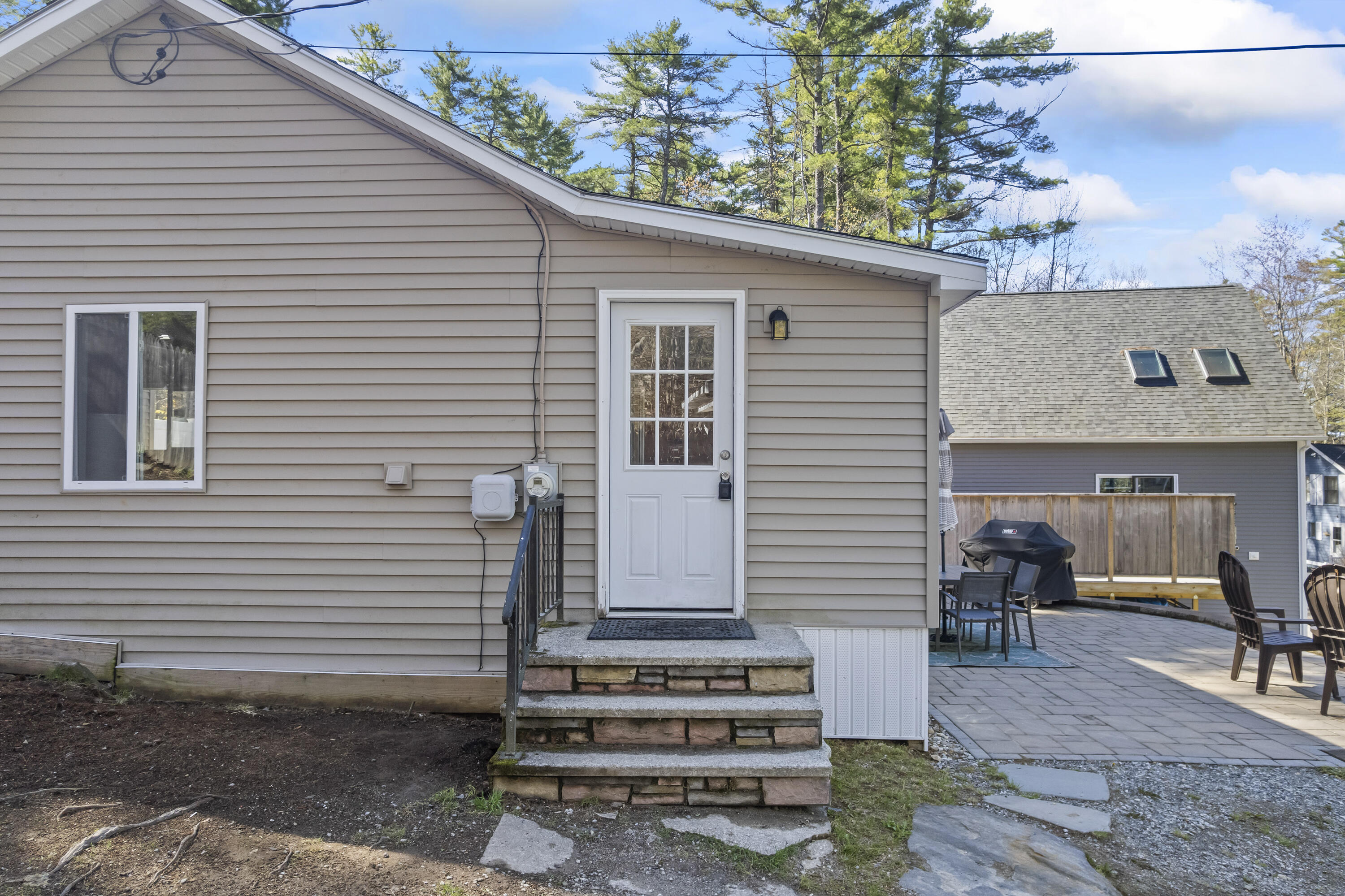 main property photo 47