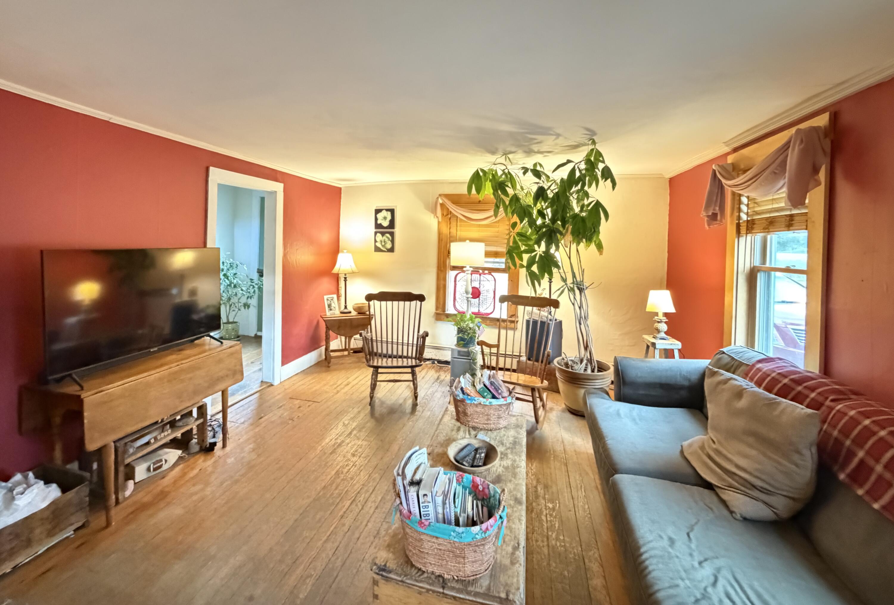 main property photo 10