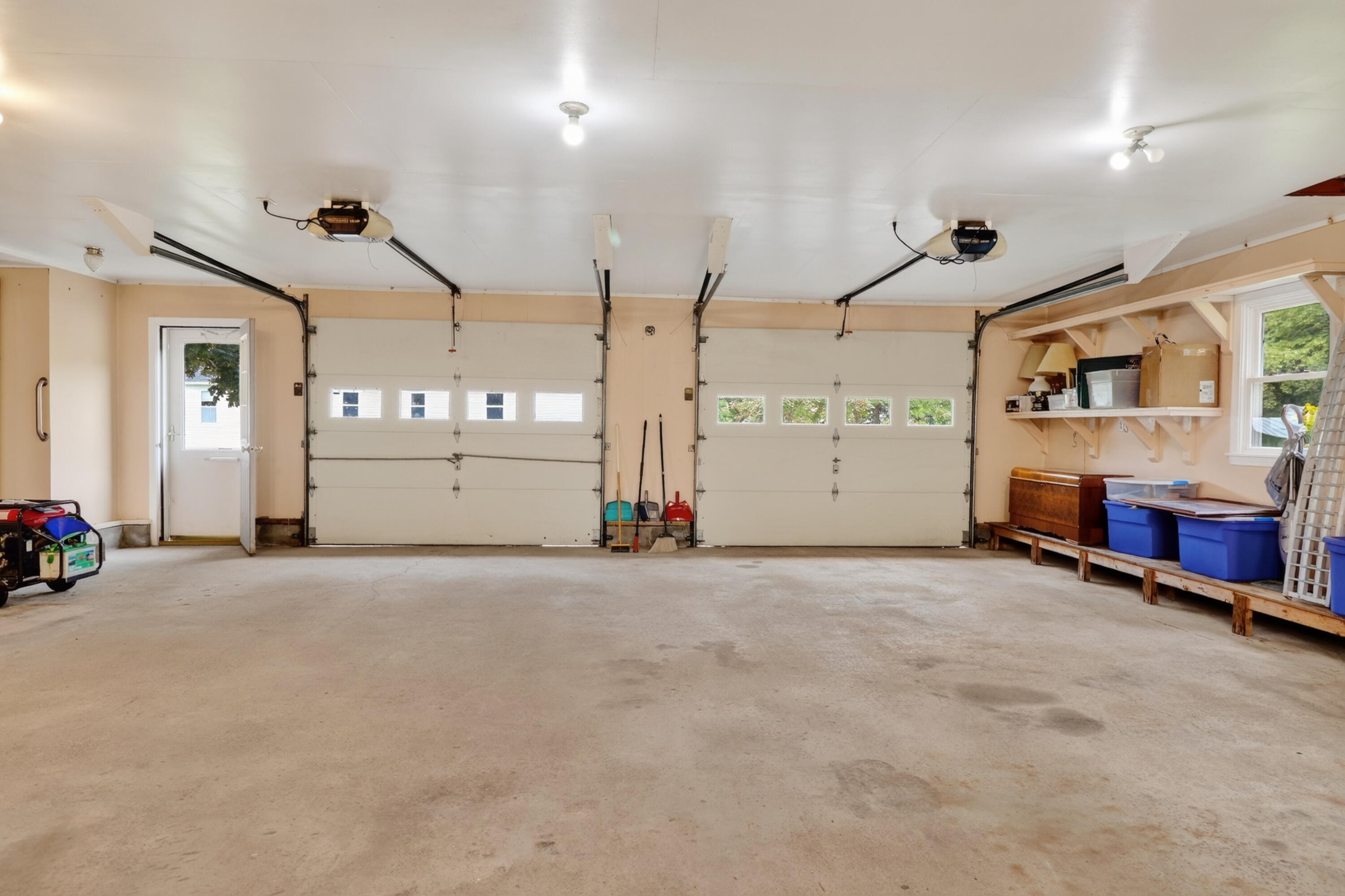 main property photo 69