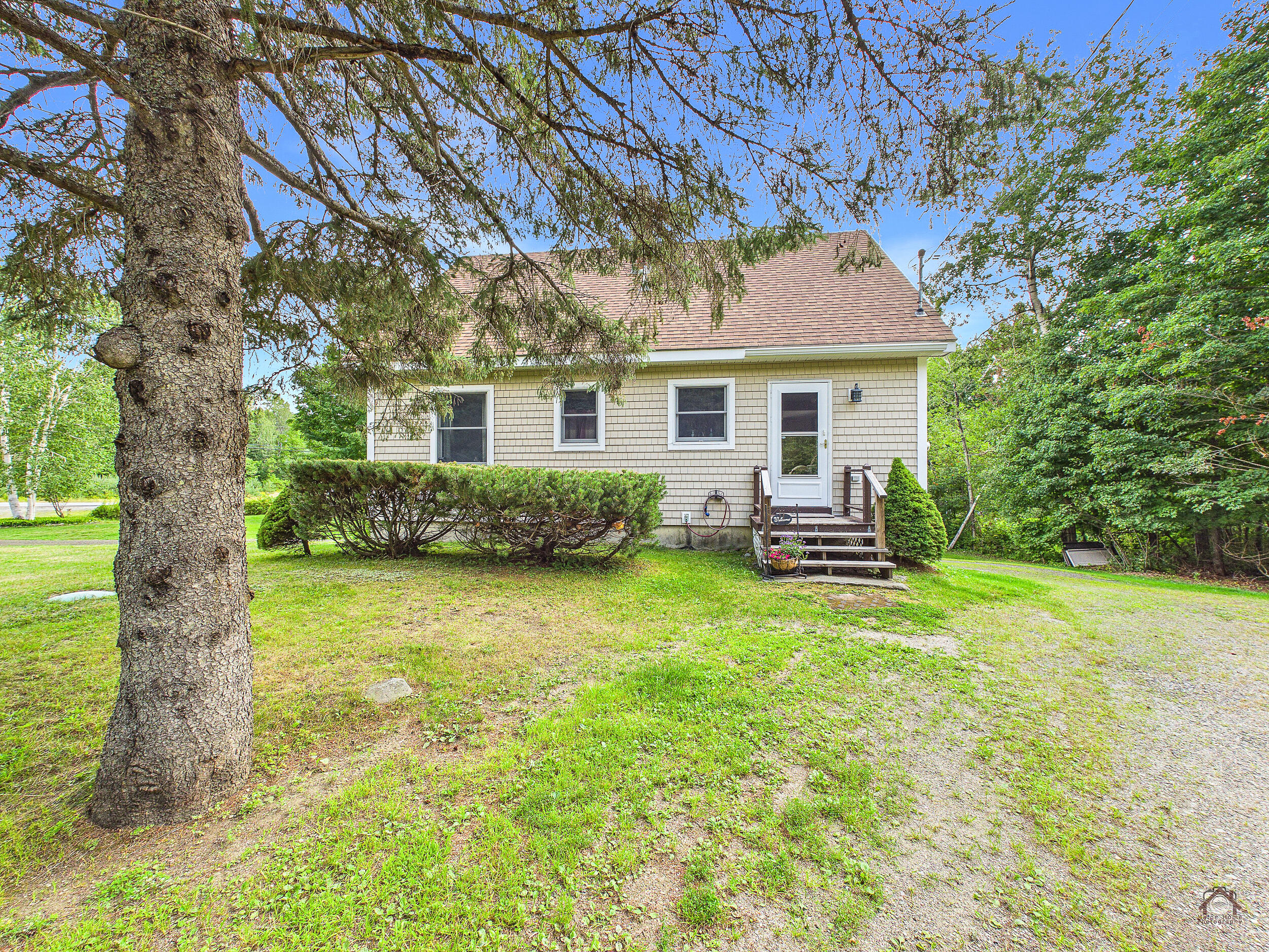main property photo 50