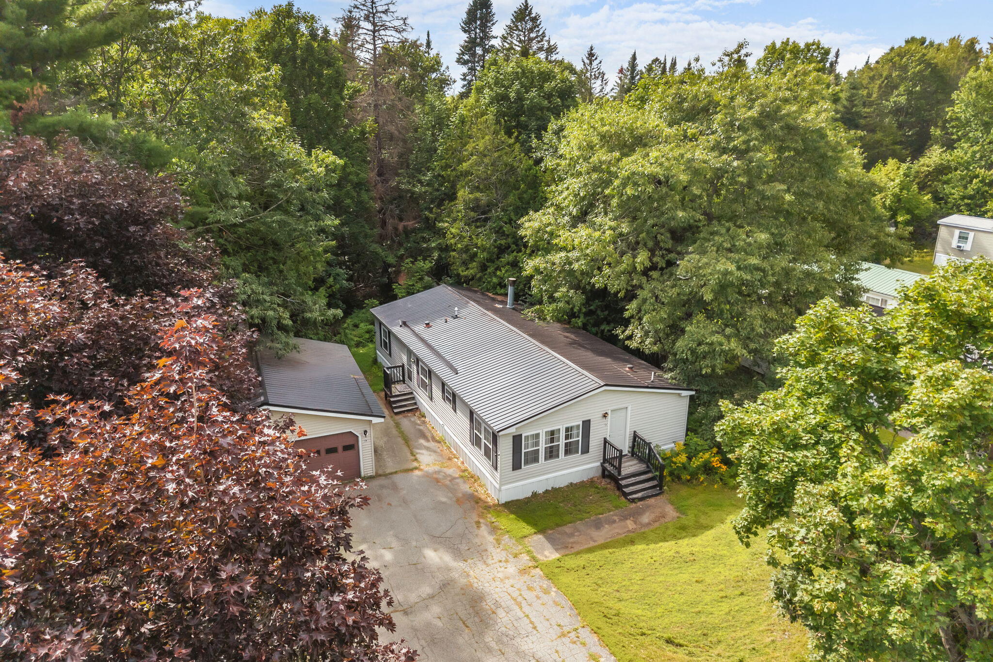 main property photo 41