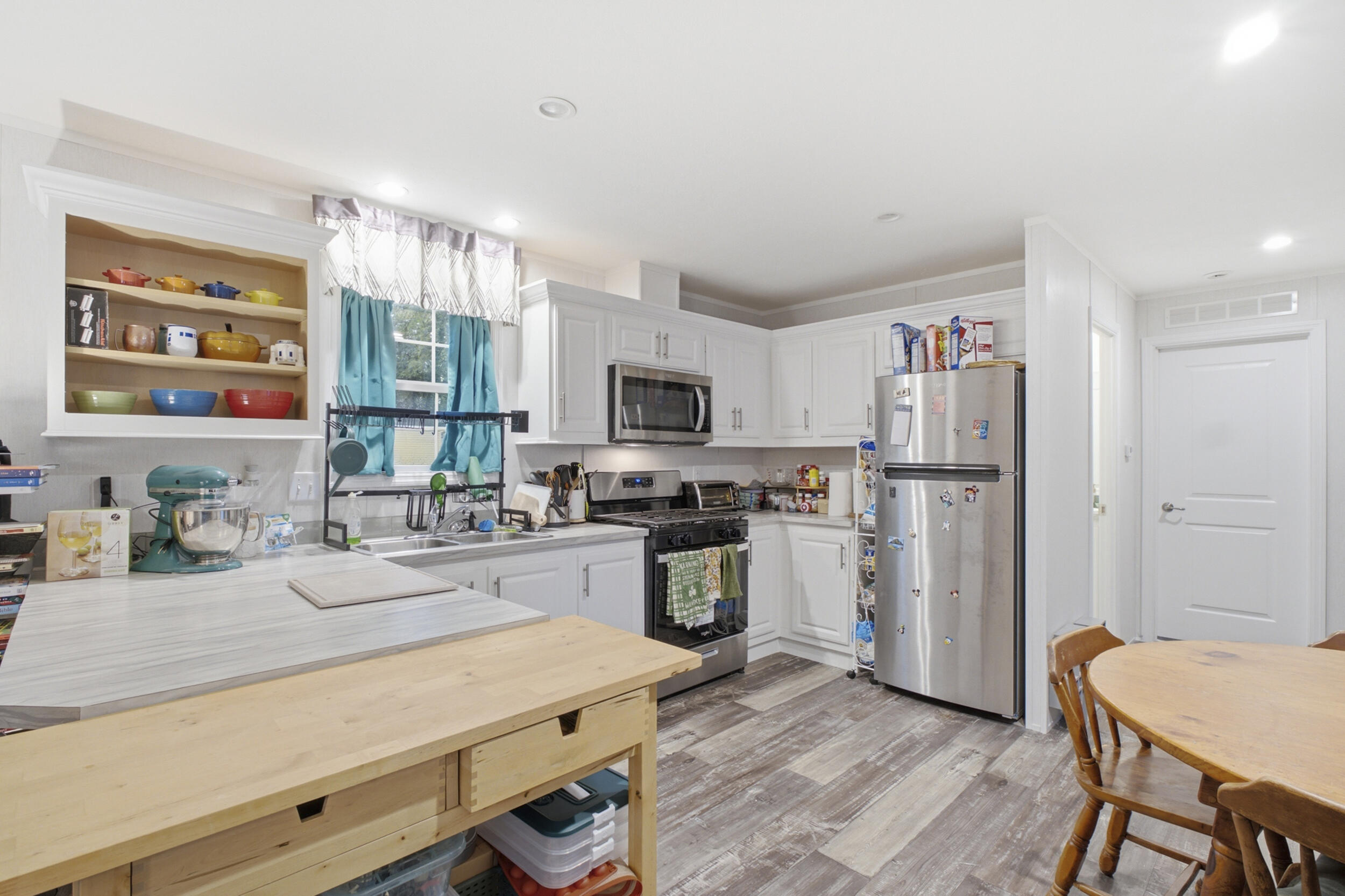main property photo 10