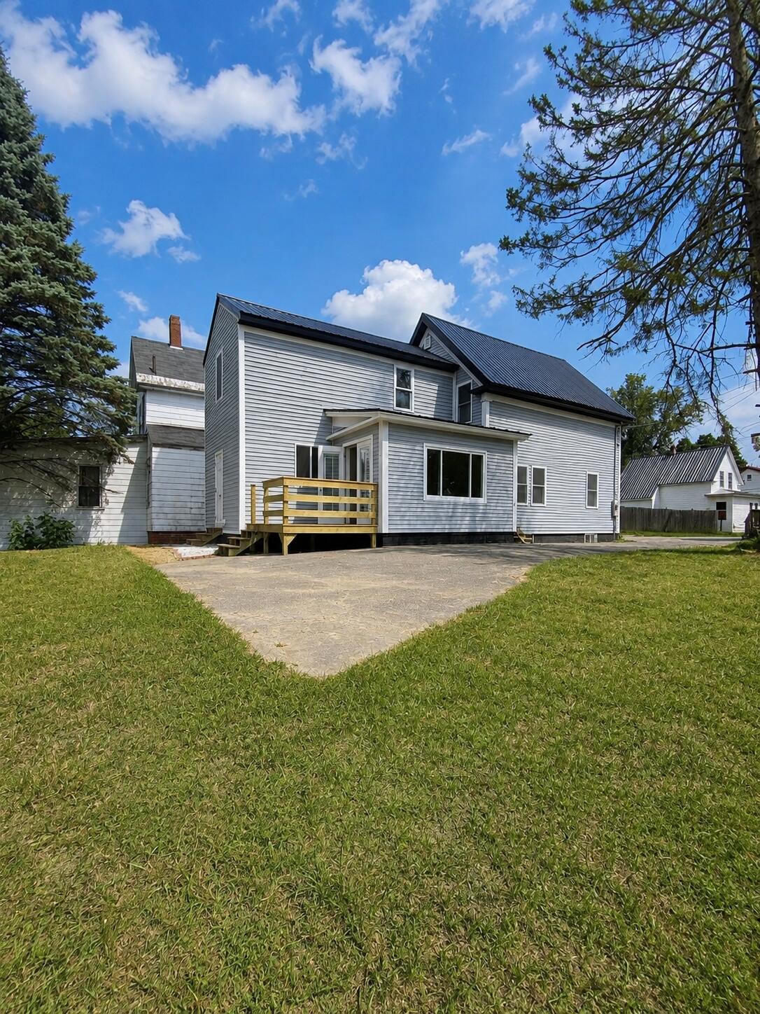 main property photo 45