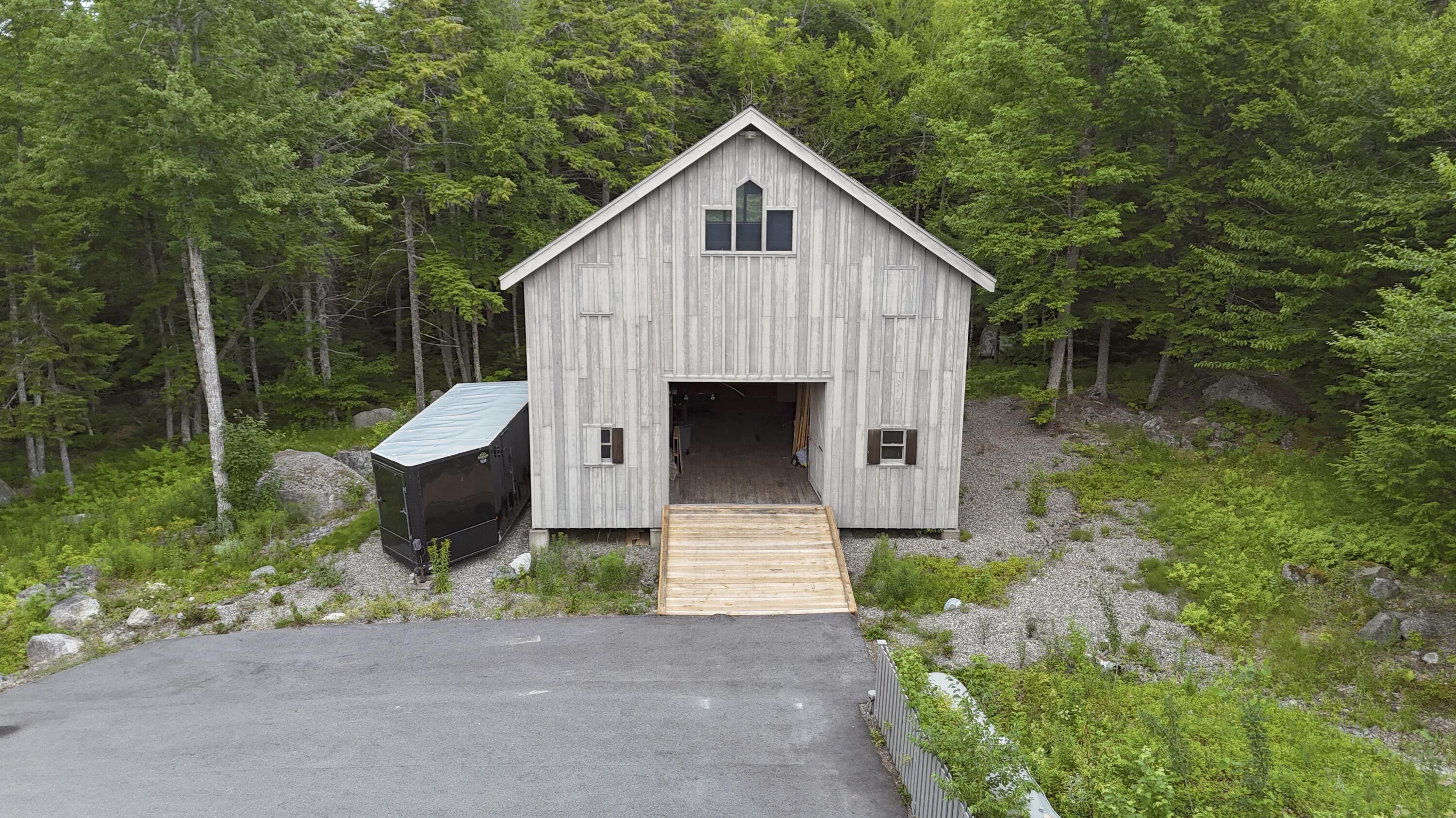 main property photo 126