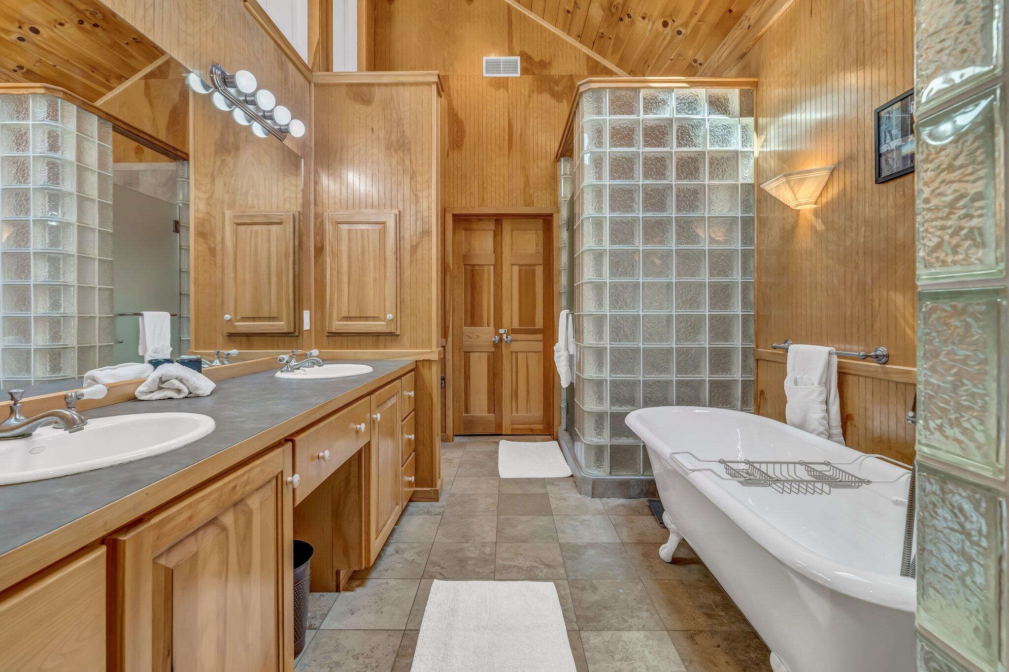 main property photo 86