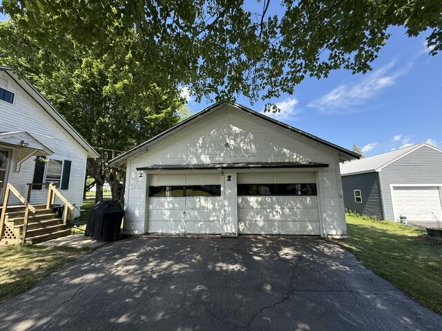main property photo 50