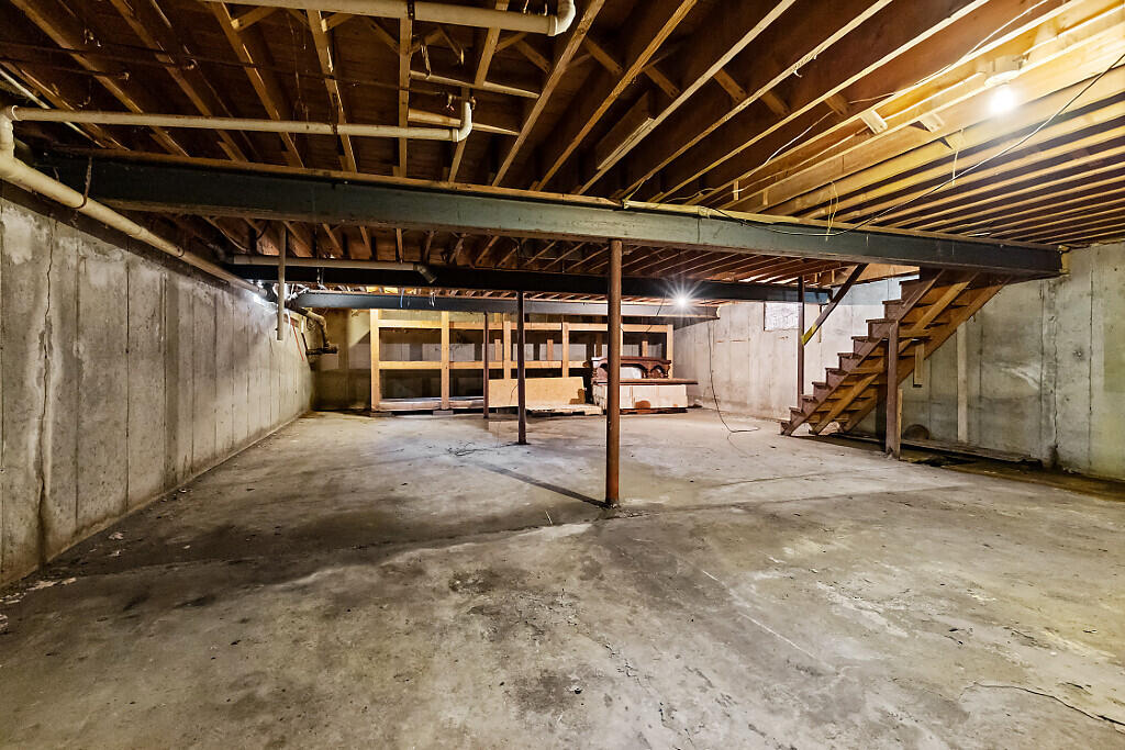 main property photo 62