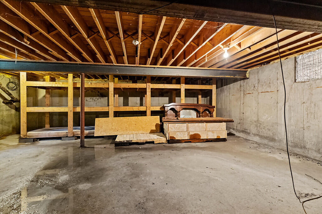 main property photo 63