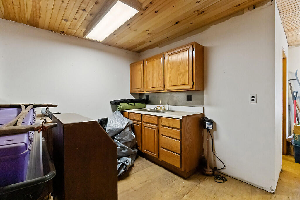 main property photo 64