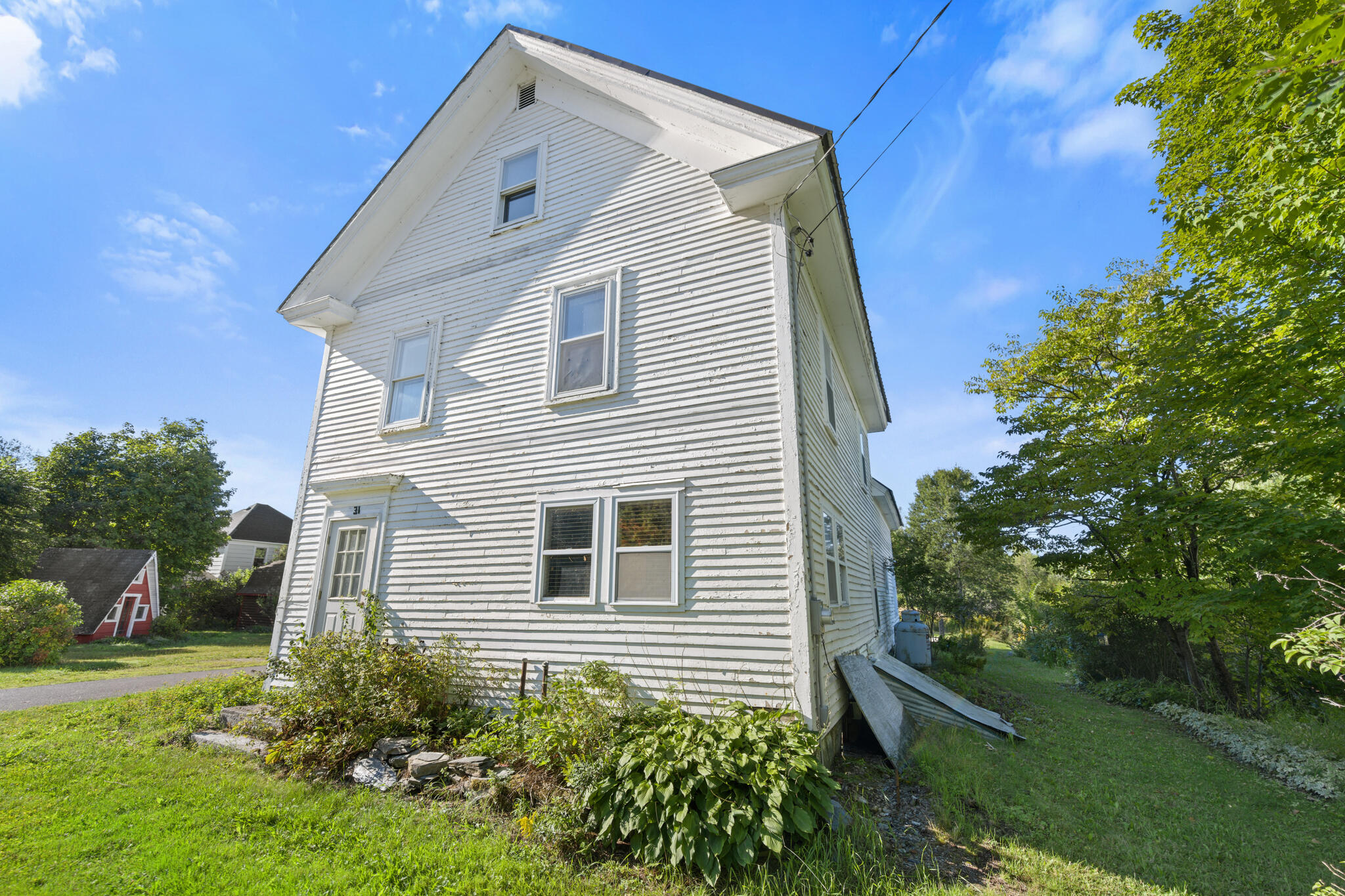 main property photo 9