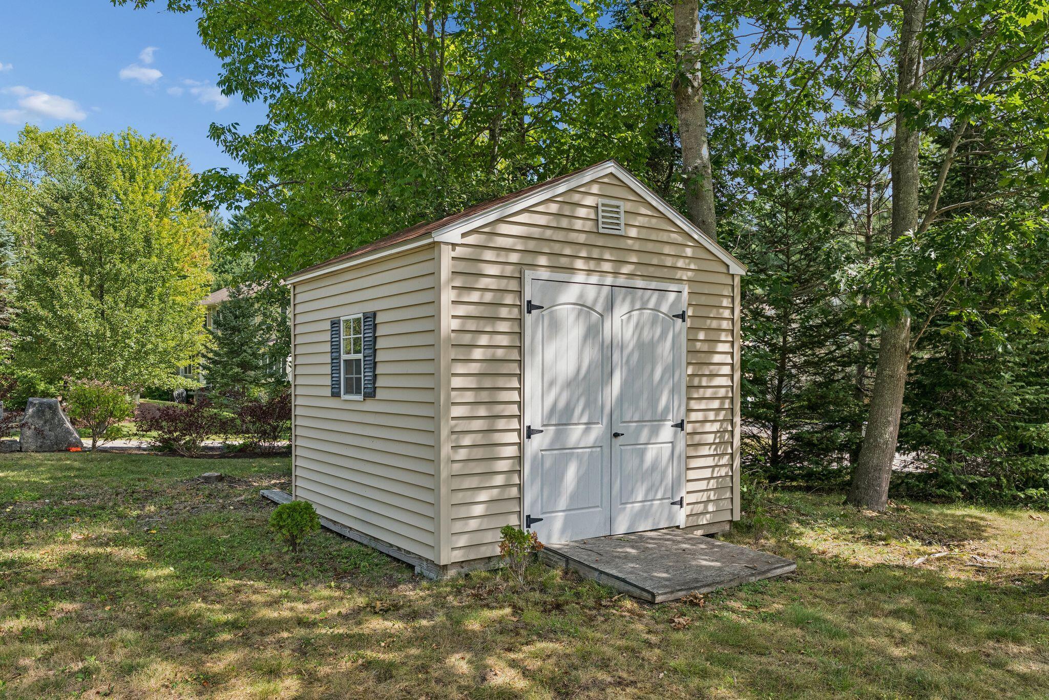 main property photo 30