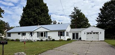 image of property with 3 Bed | 1 Bath | 1,584 Sqft