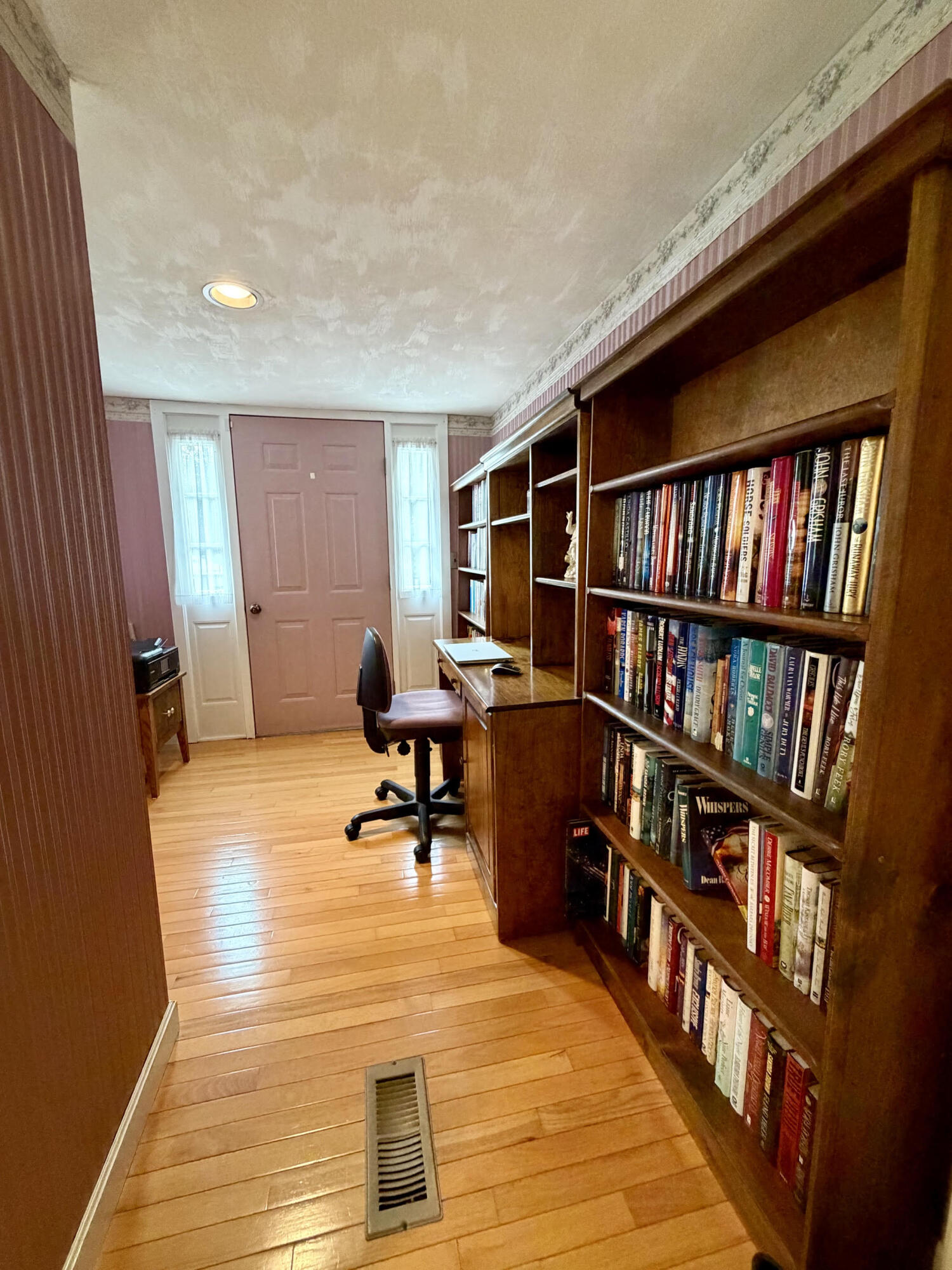 main property photo 19