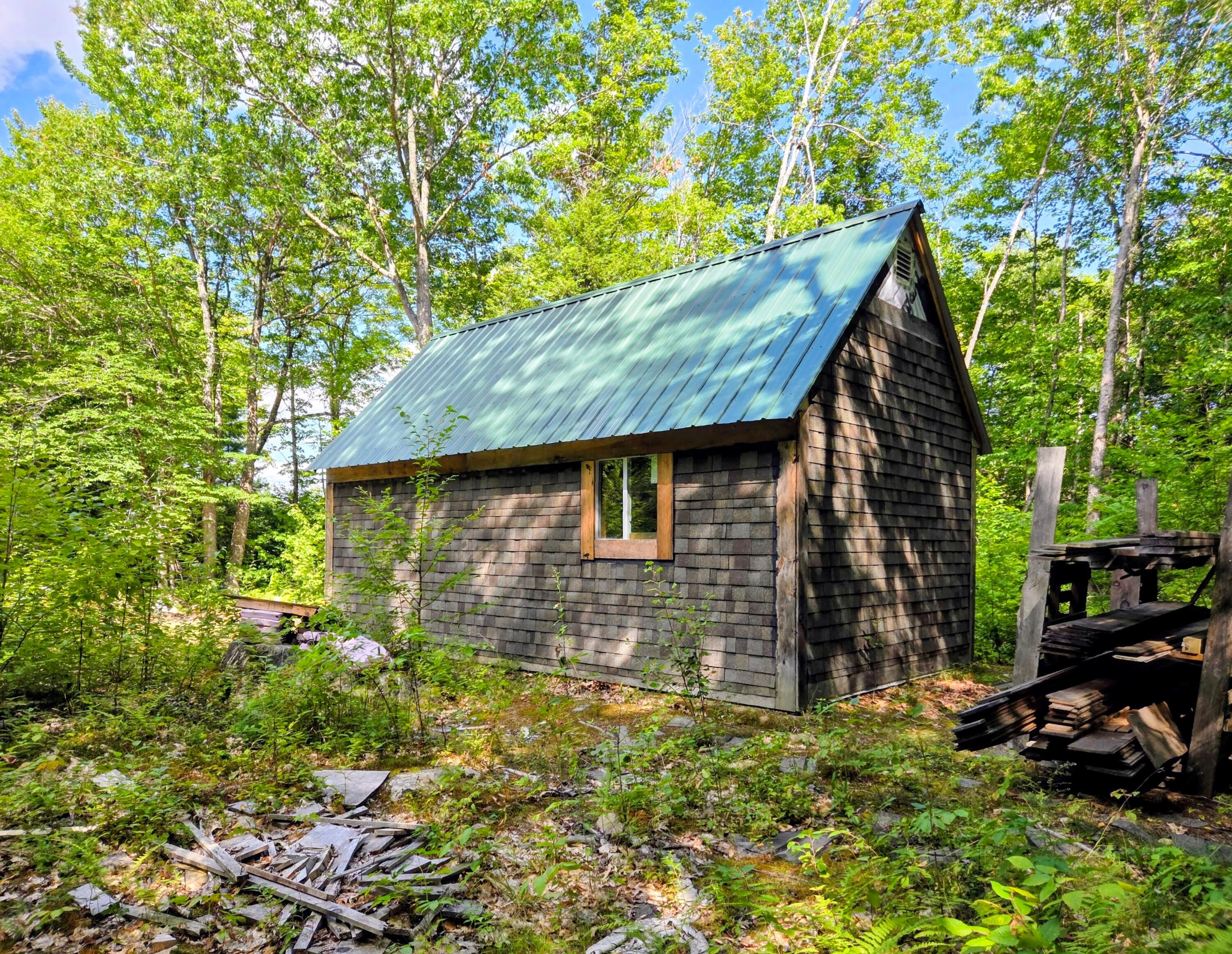 main property photo 16