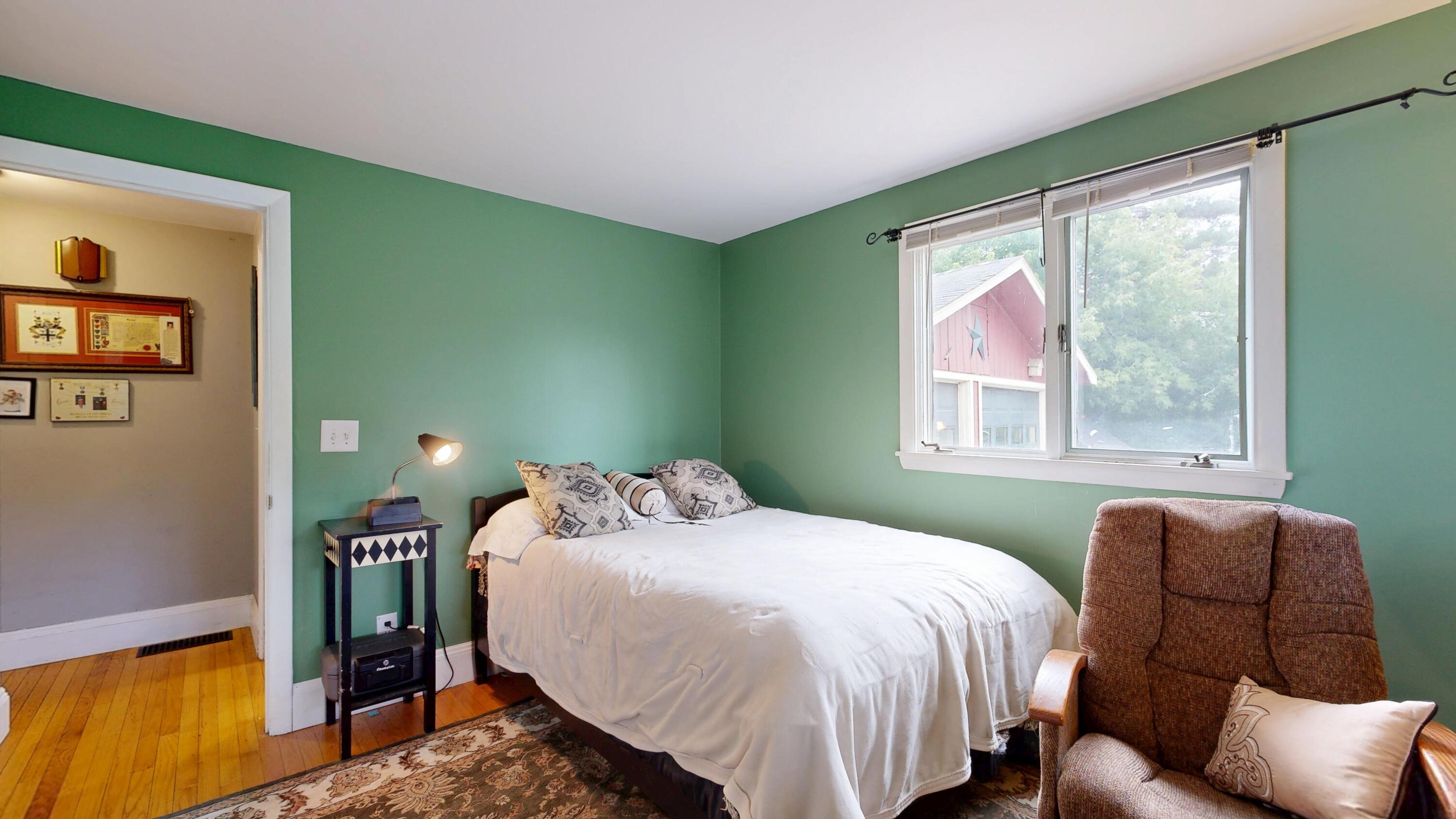 main property photo 22