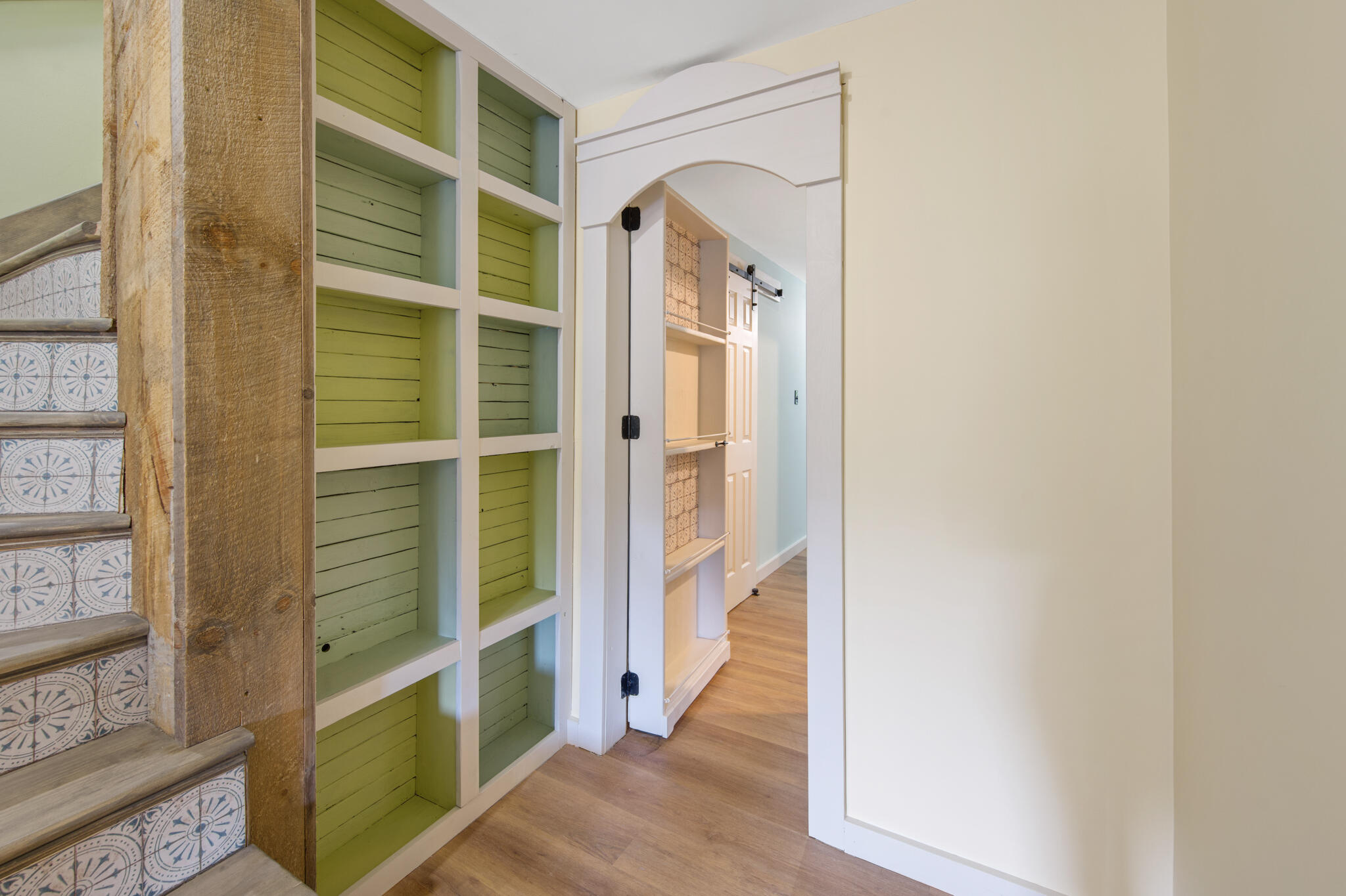 main property photo 17