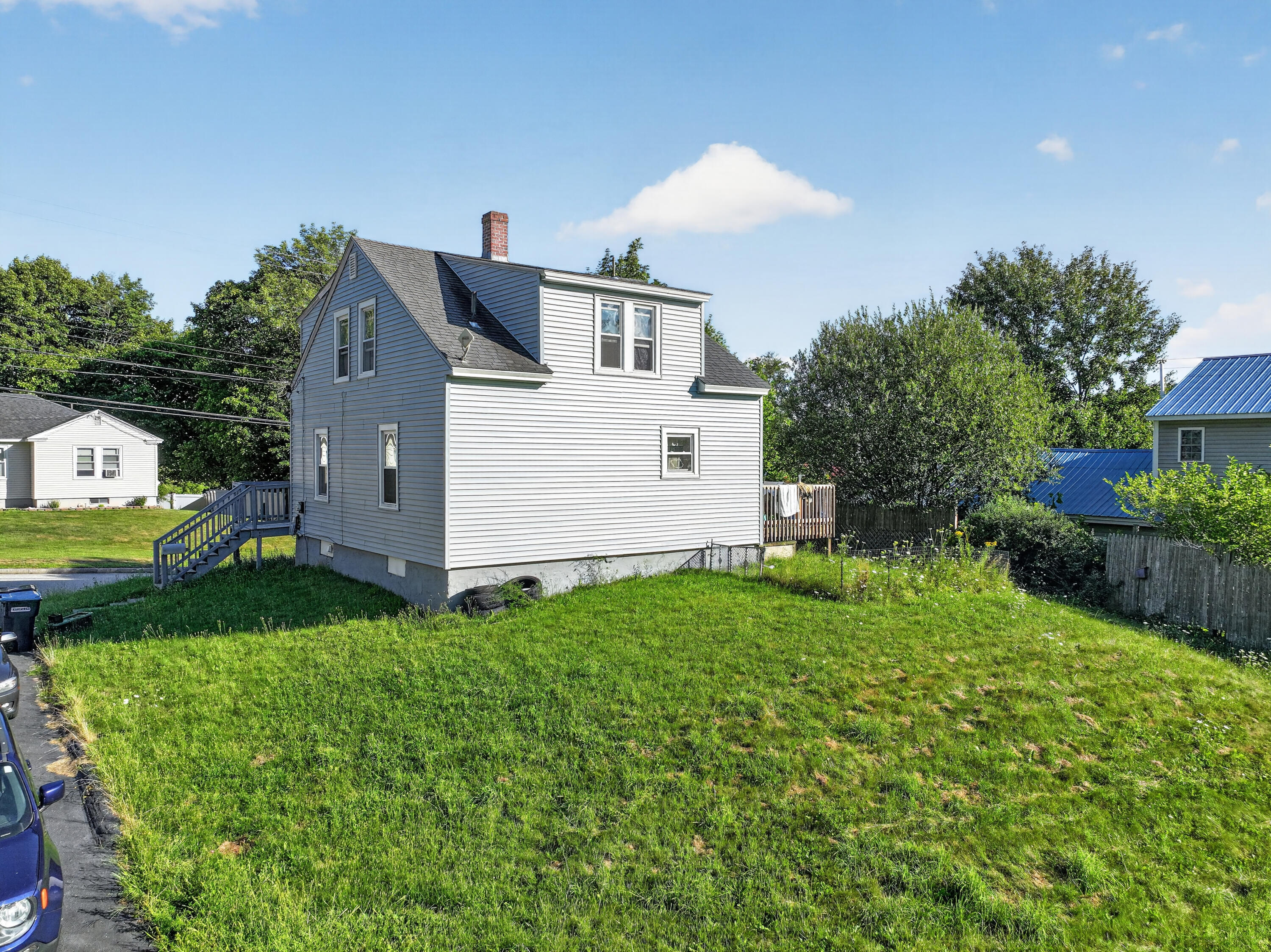 main property photo 9