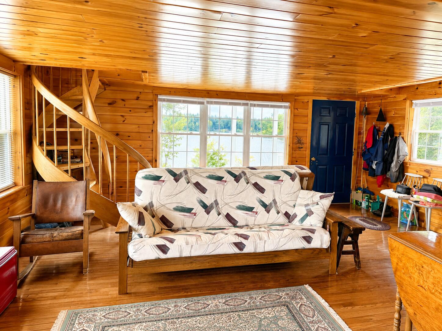 main property photo 4