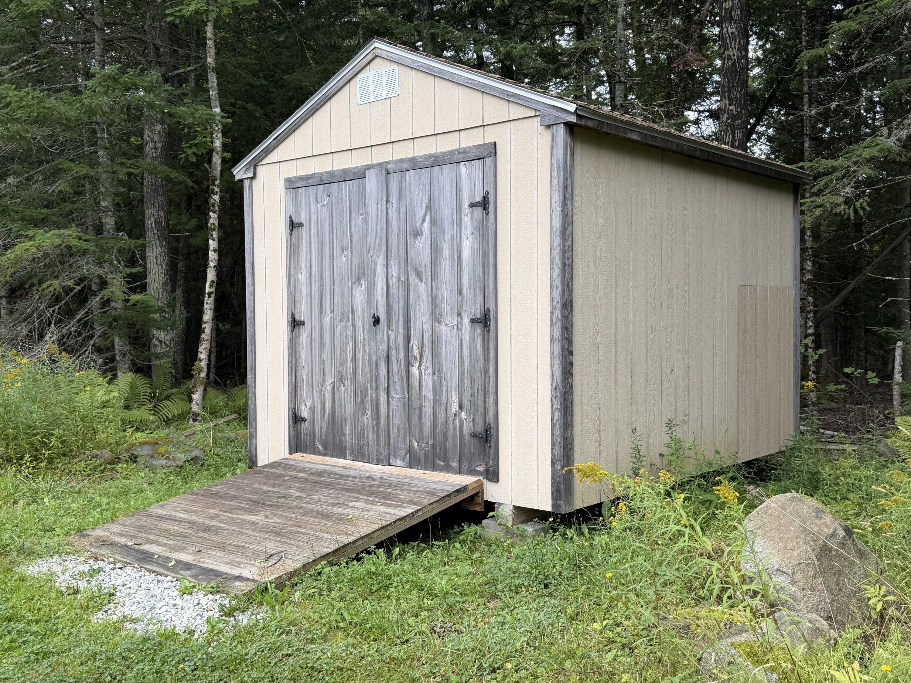 main property photo 15