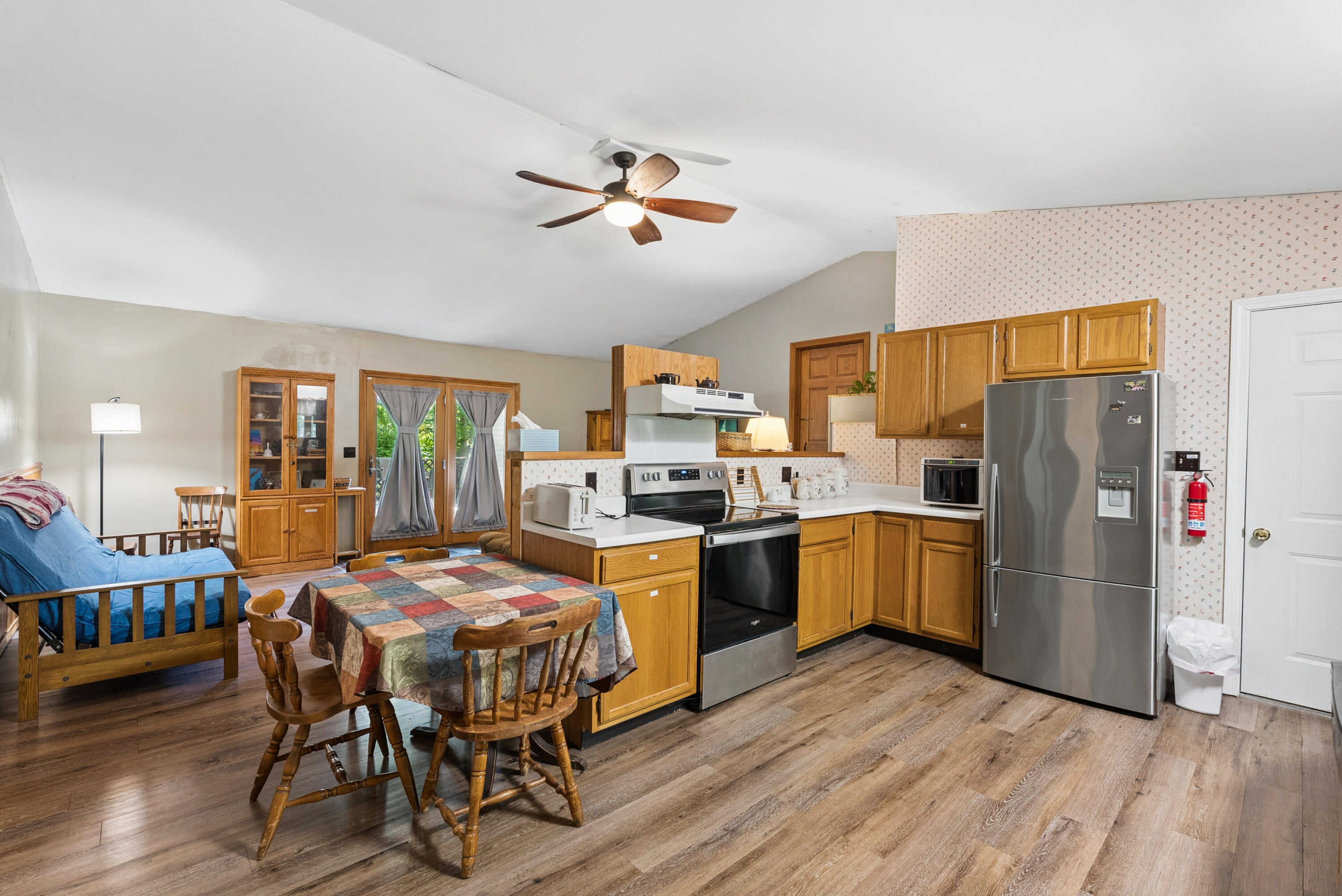 main property photo 38