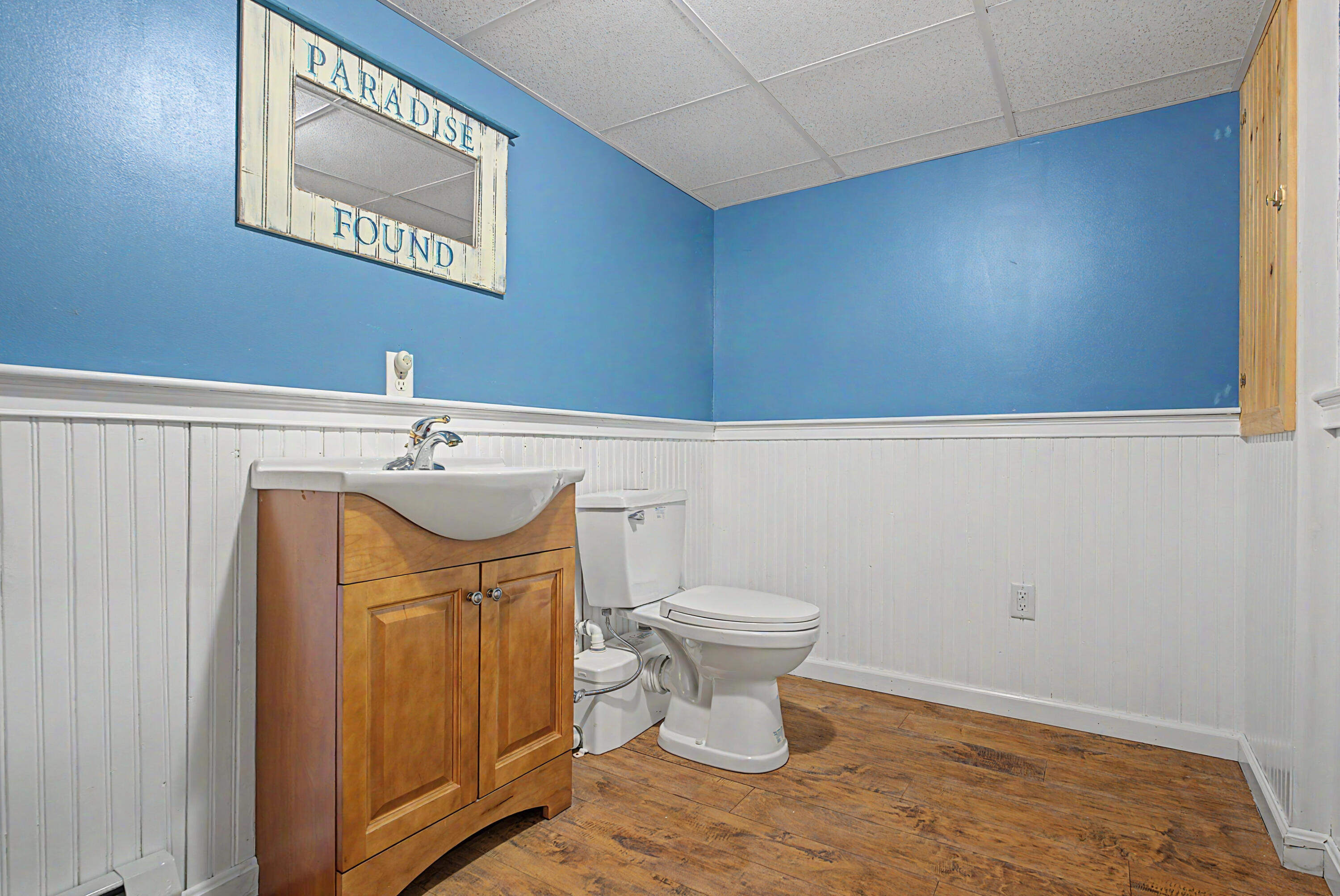 main property photo 19