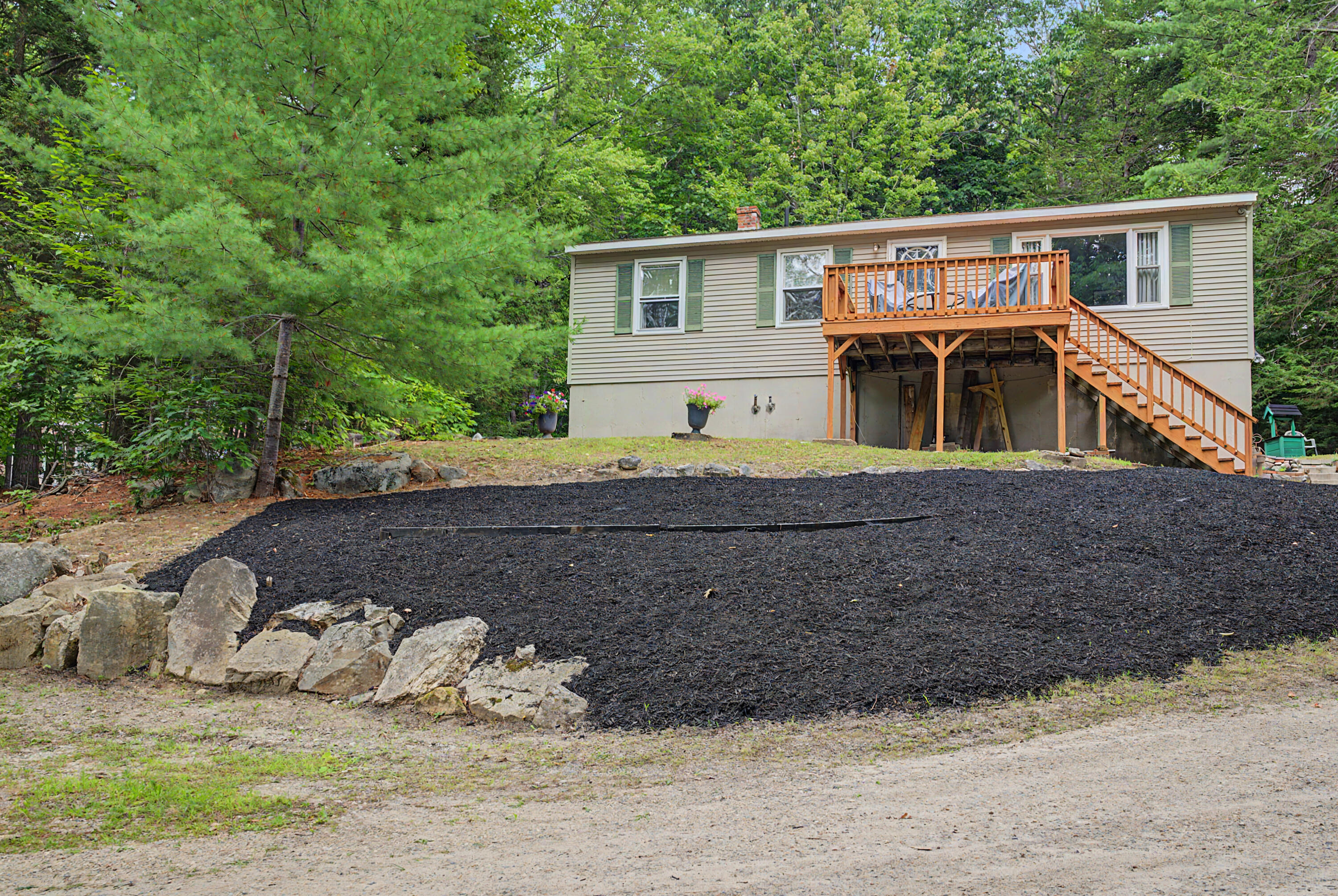 main property photo 25