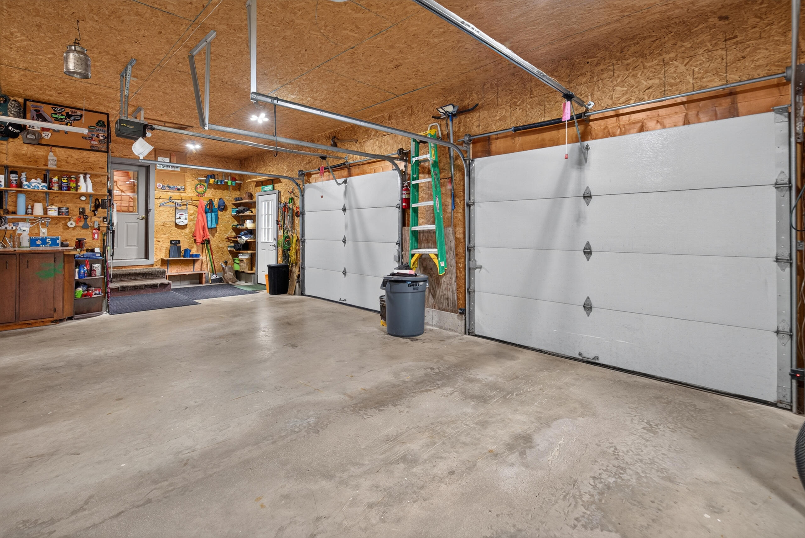 main property photo 50