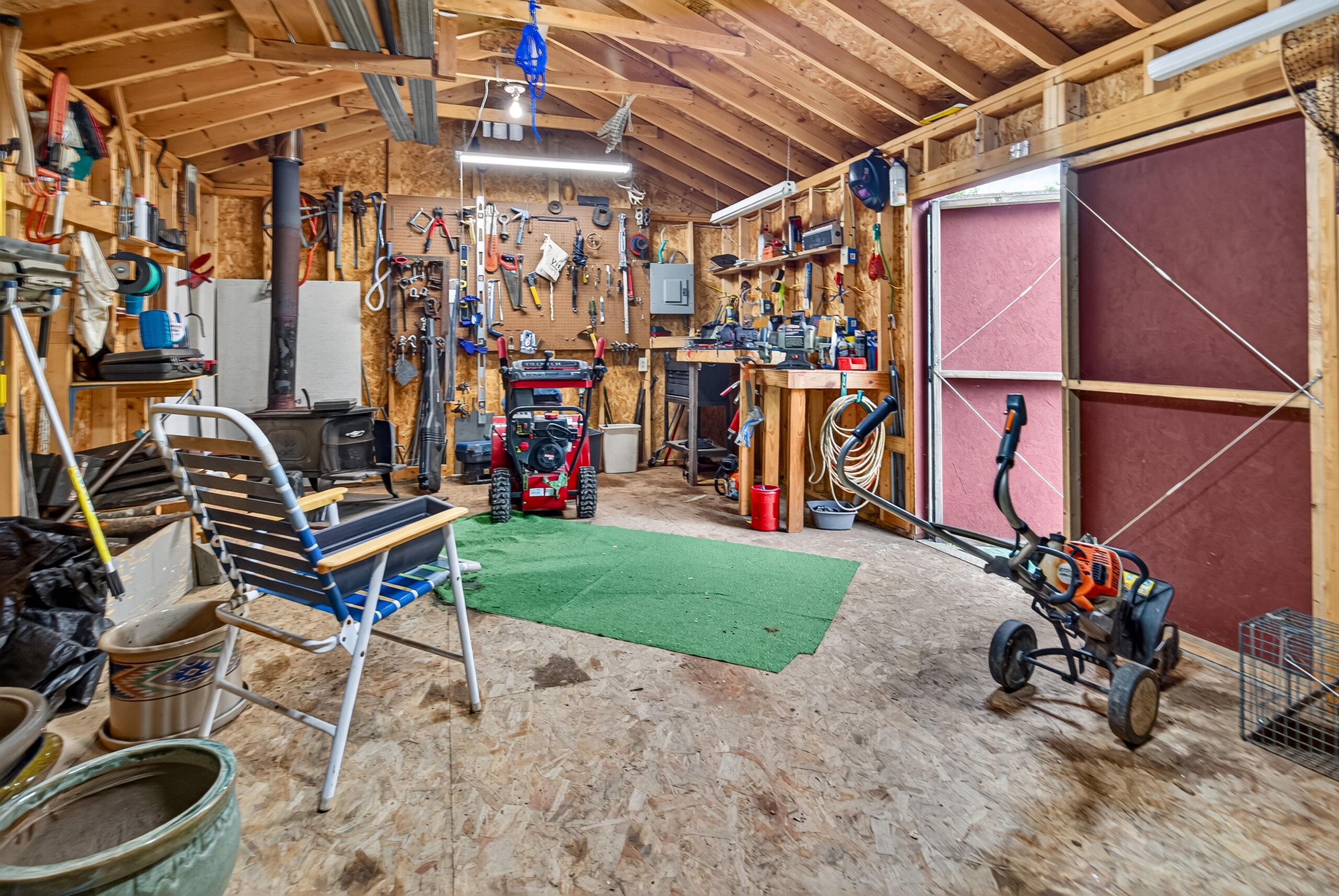 main property photo 76