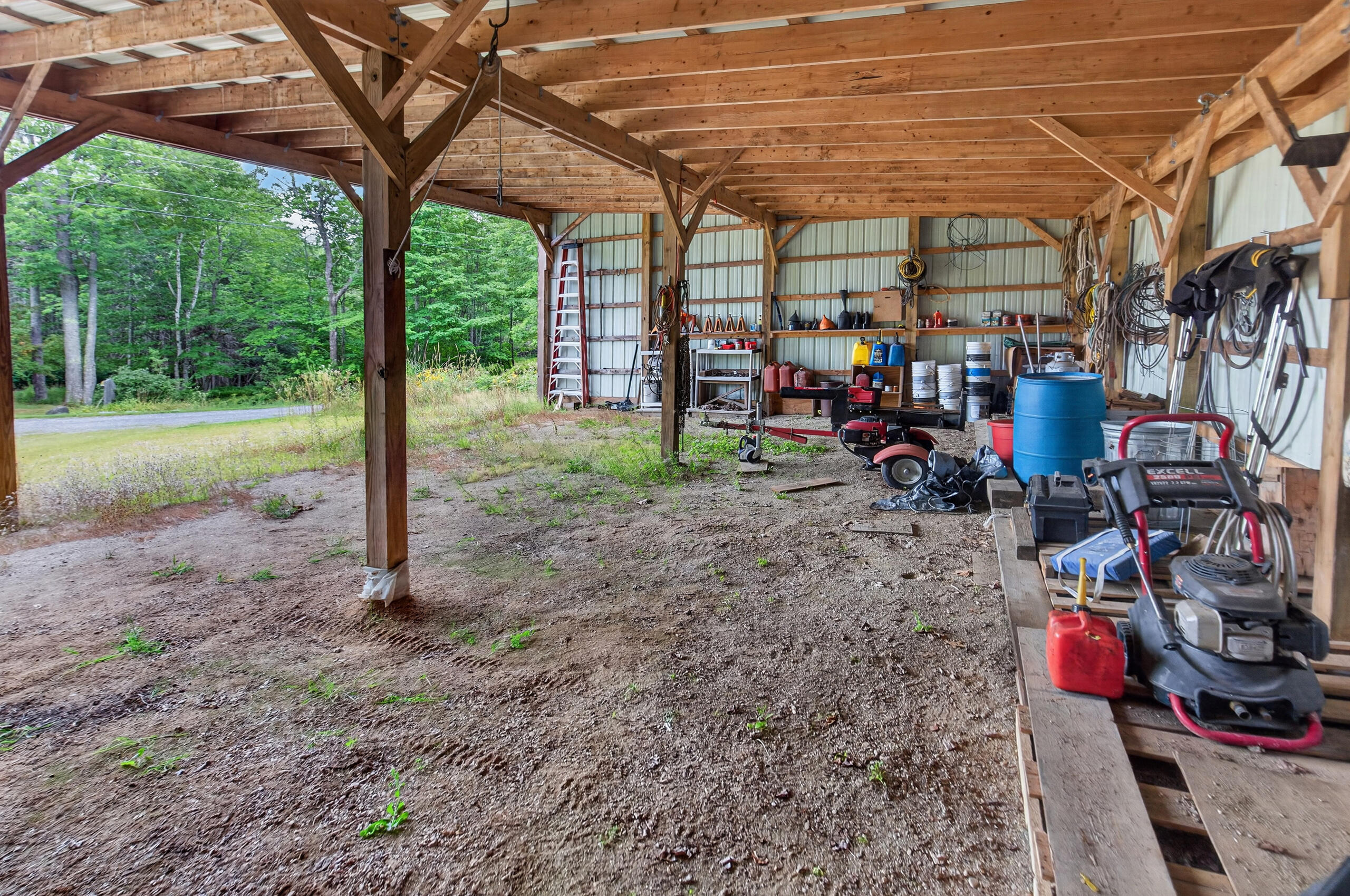 main property photo 81
