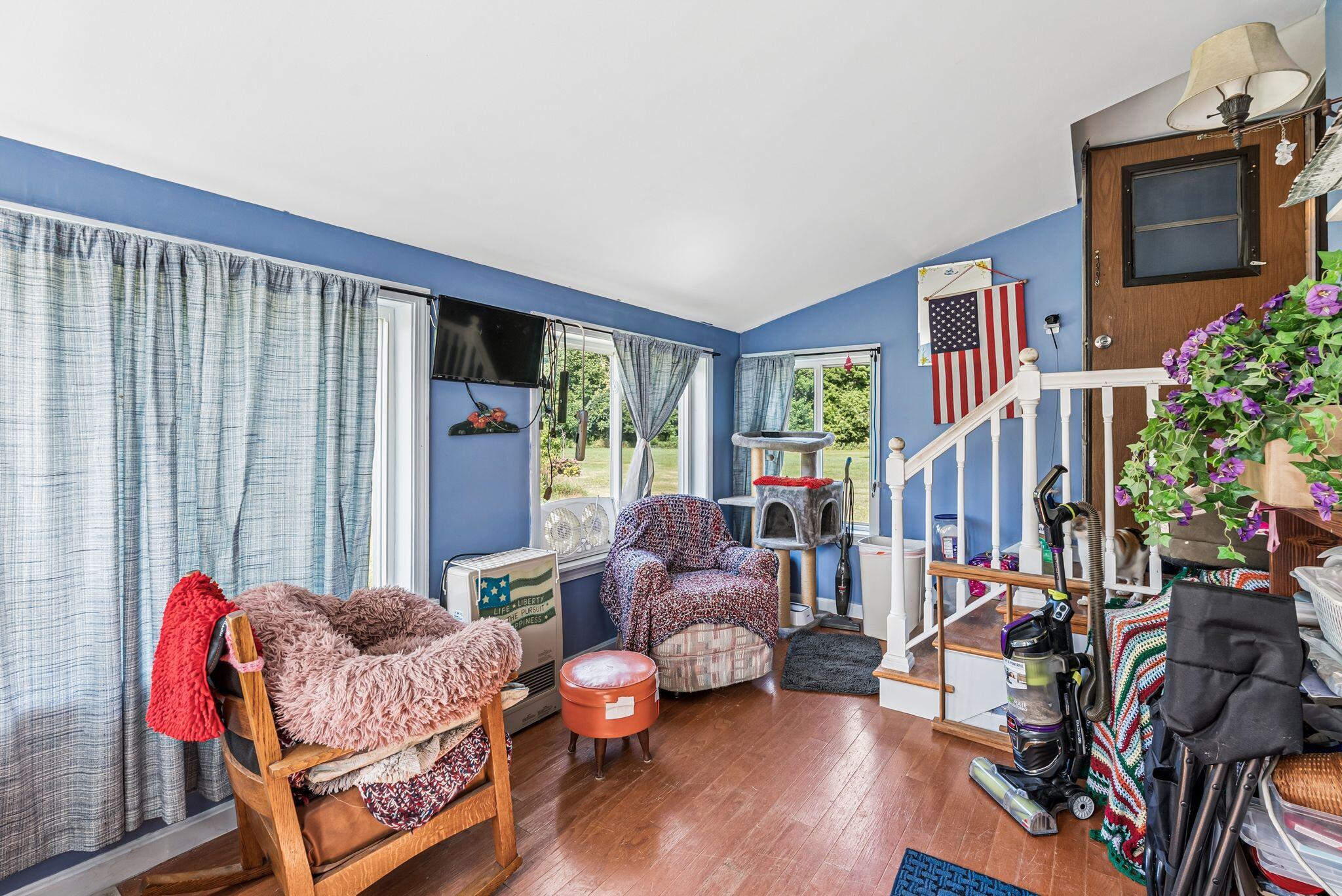 main property photo 22