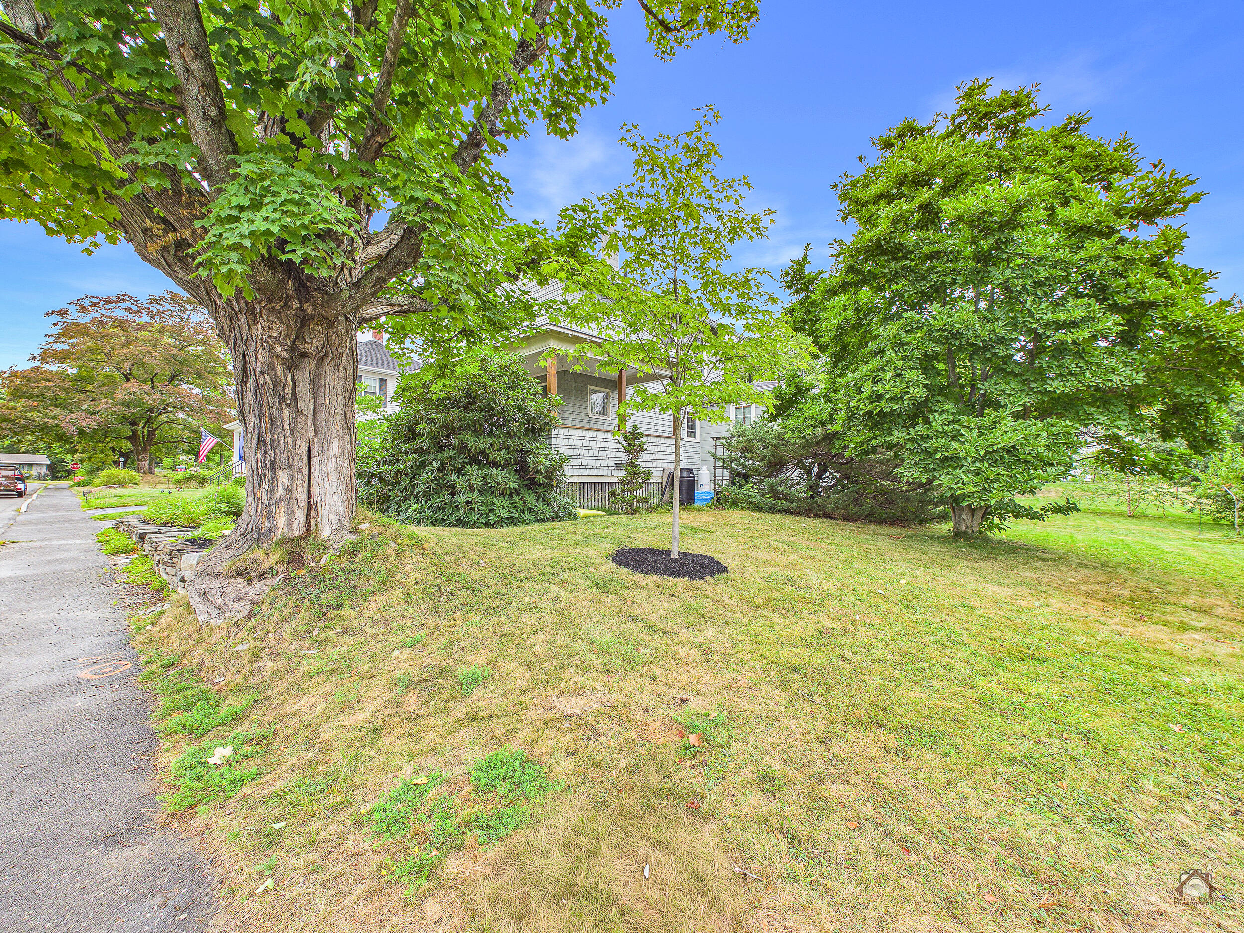 main property photo 51