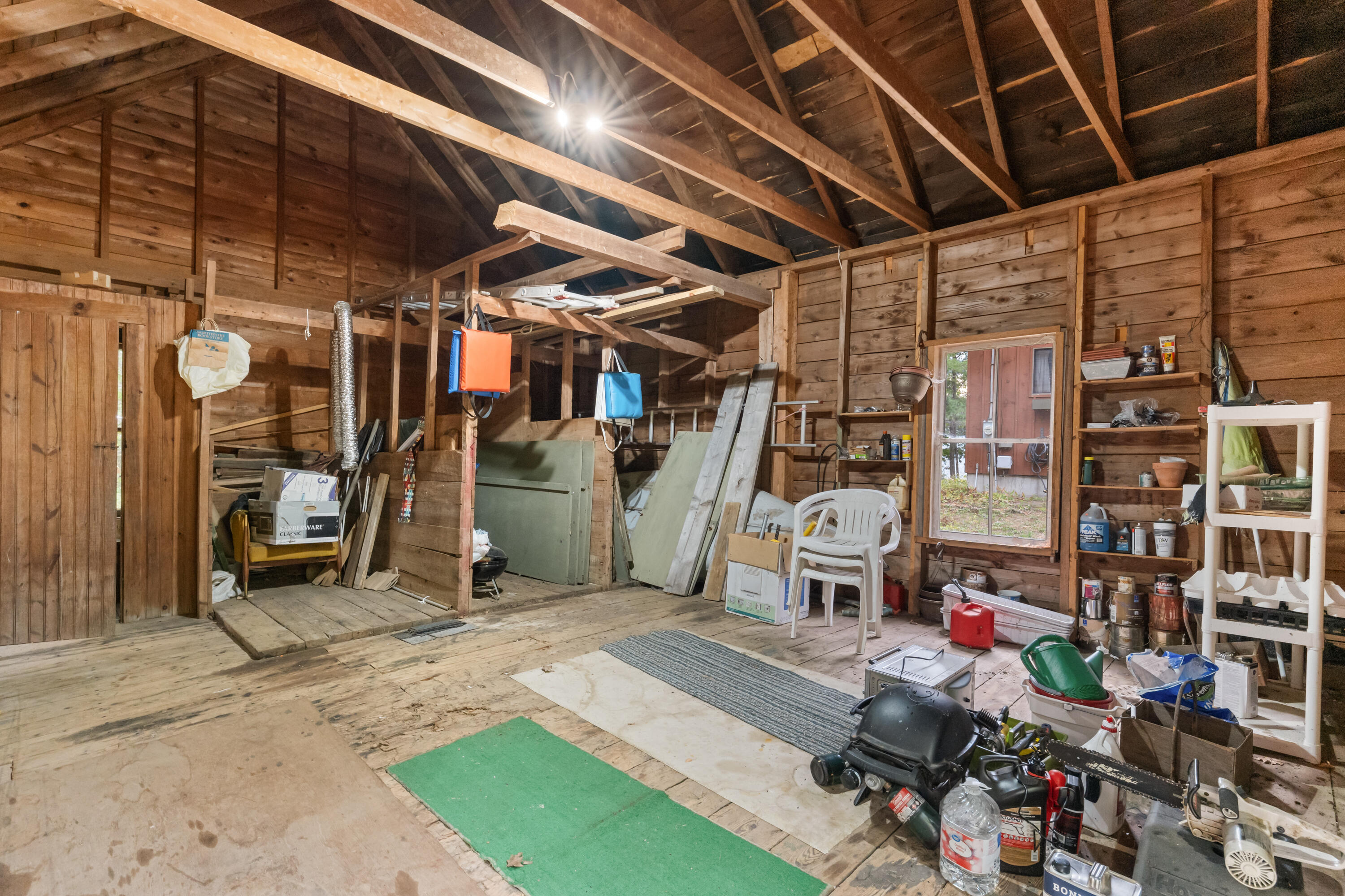 main property photo 50