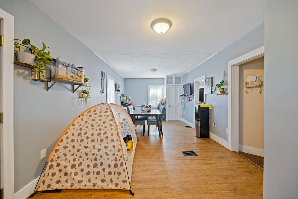 main property photo 59
