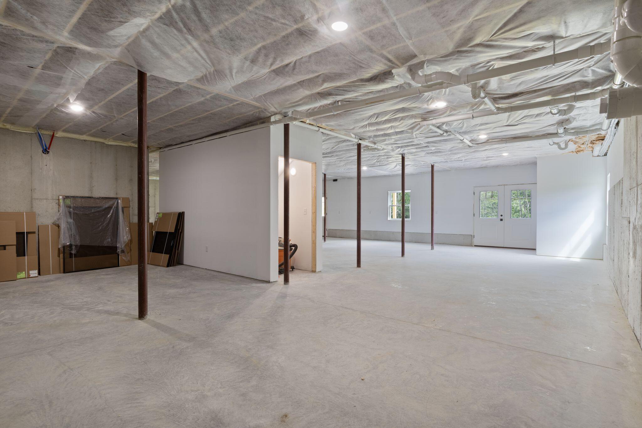 main property photo 59