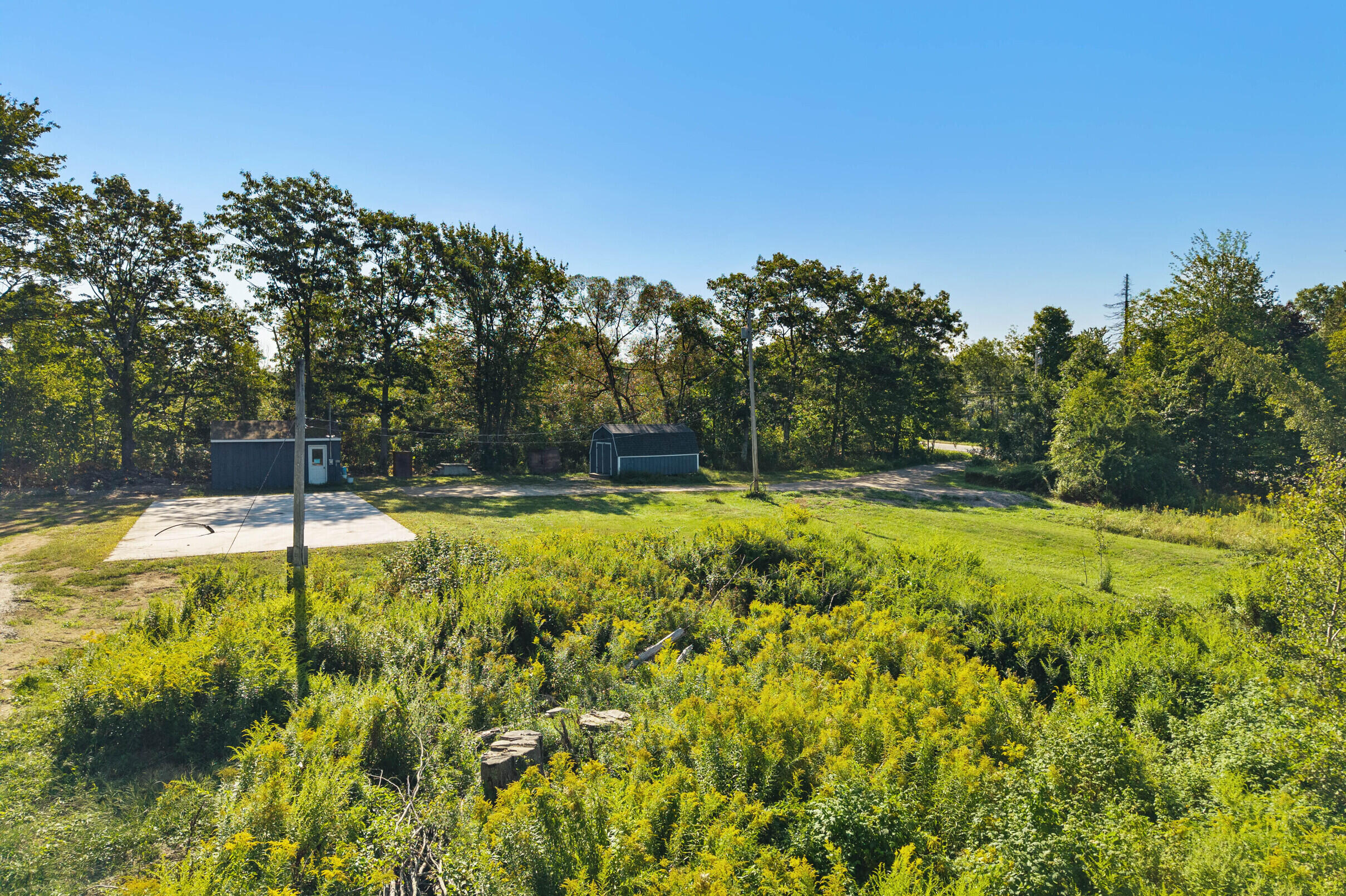 main property photo 12
