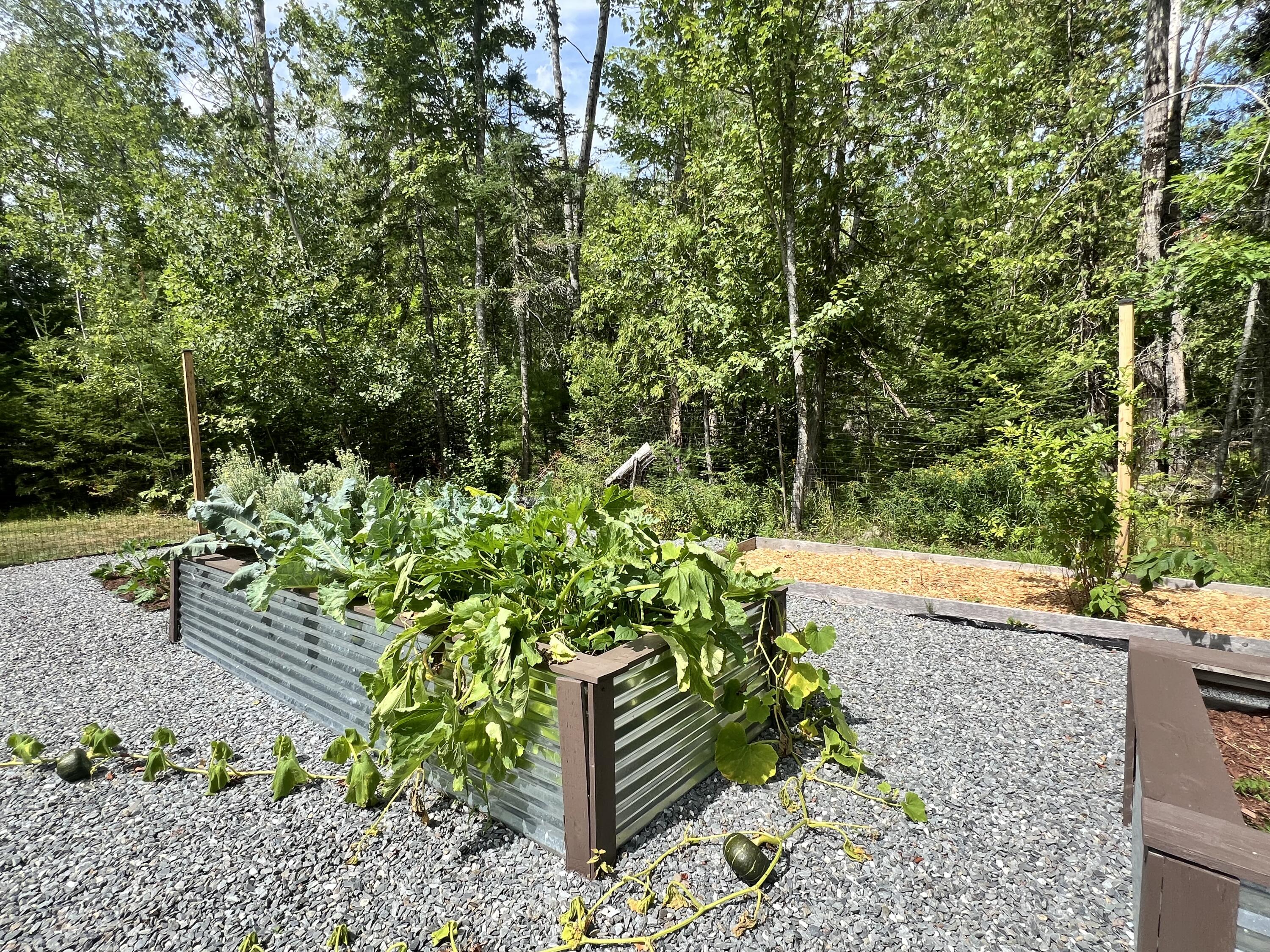 main property photo 90